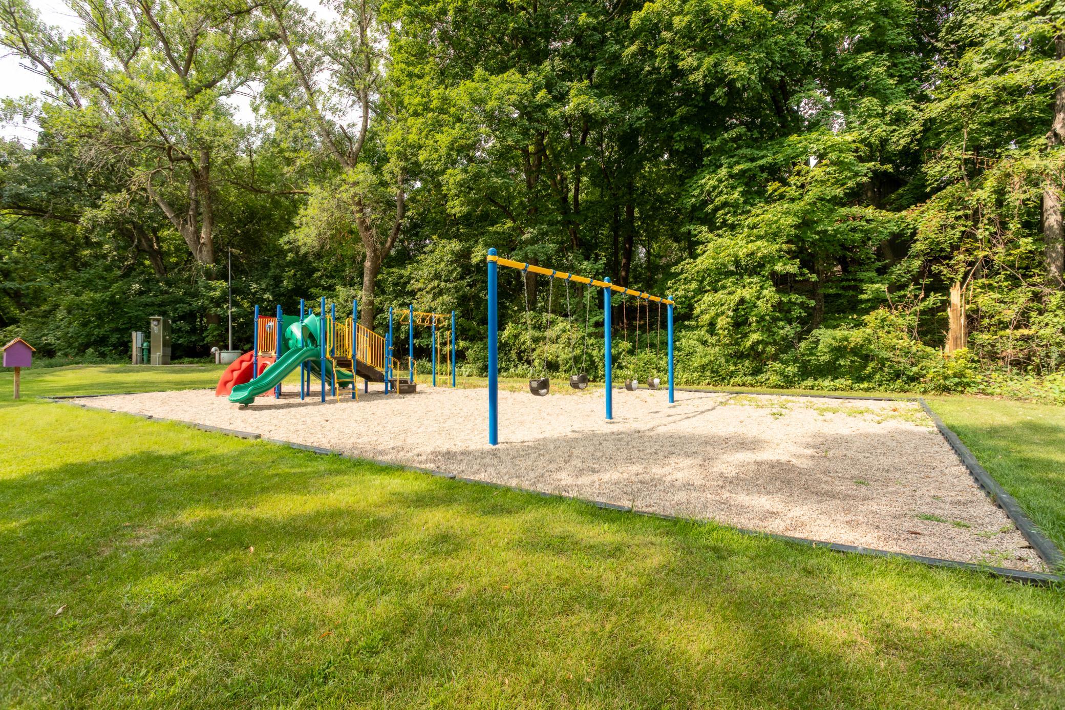 308 Fingal Drive Property Photo 33