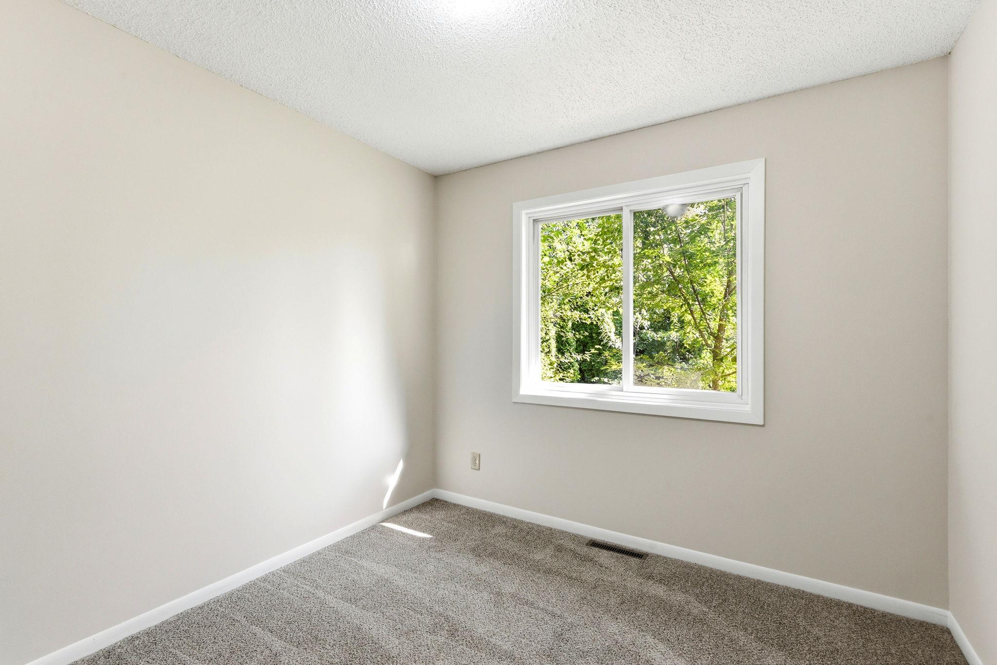 4233 Braddock Trail Property Photo 11