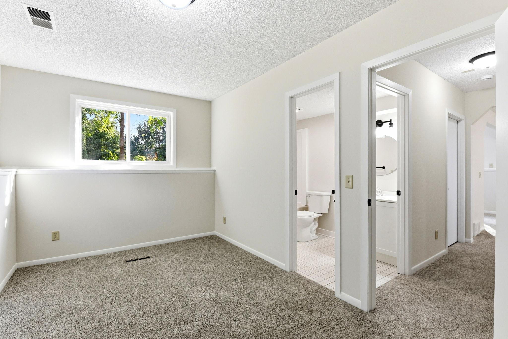 4233 Braddock Trail Property Photo 15