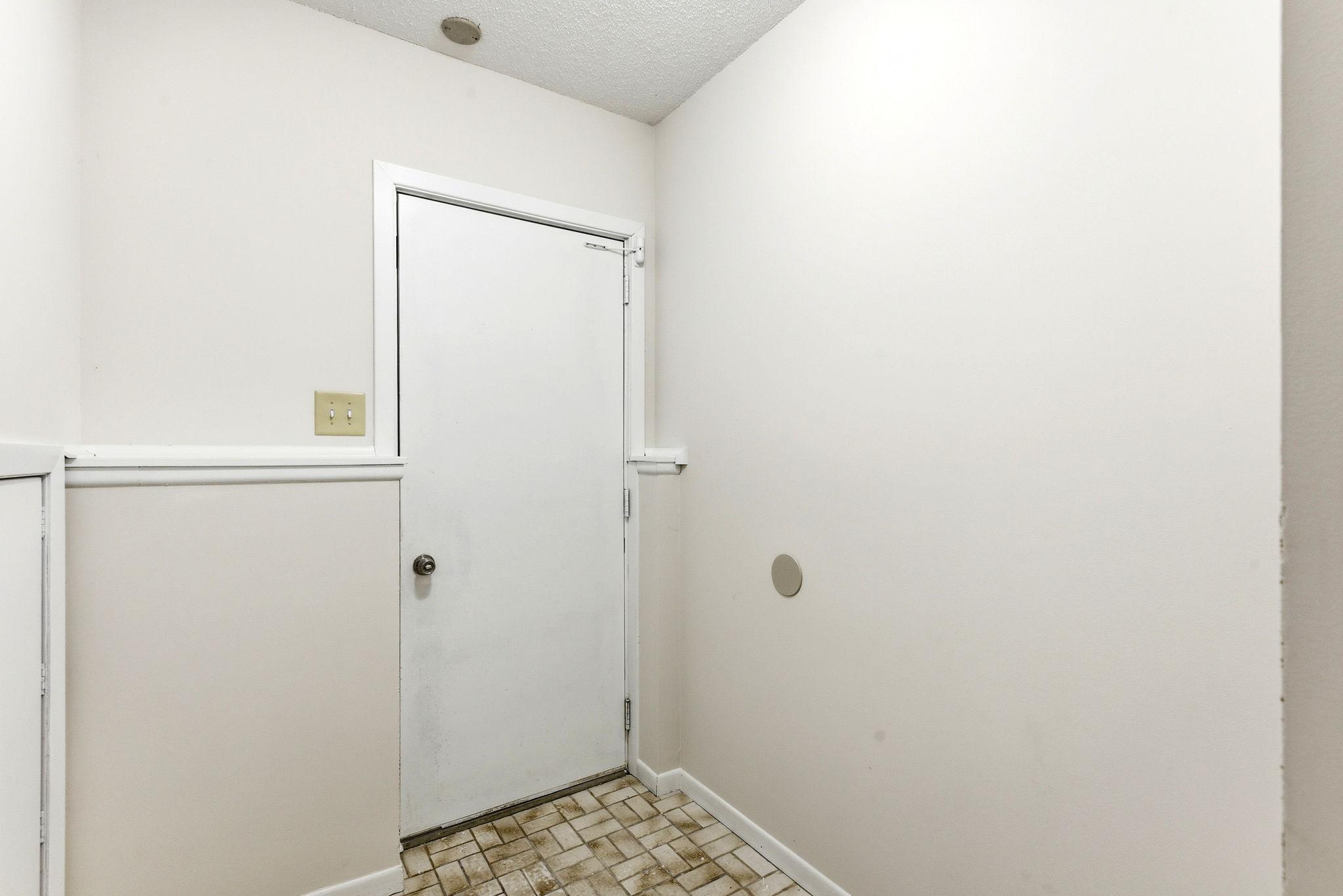 4233 Braddock Trail Property Photo 22