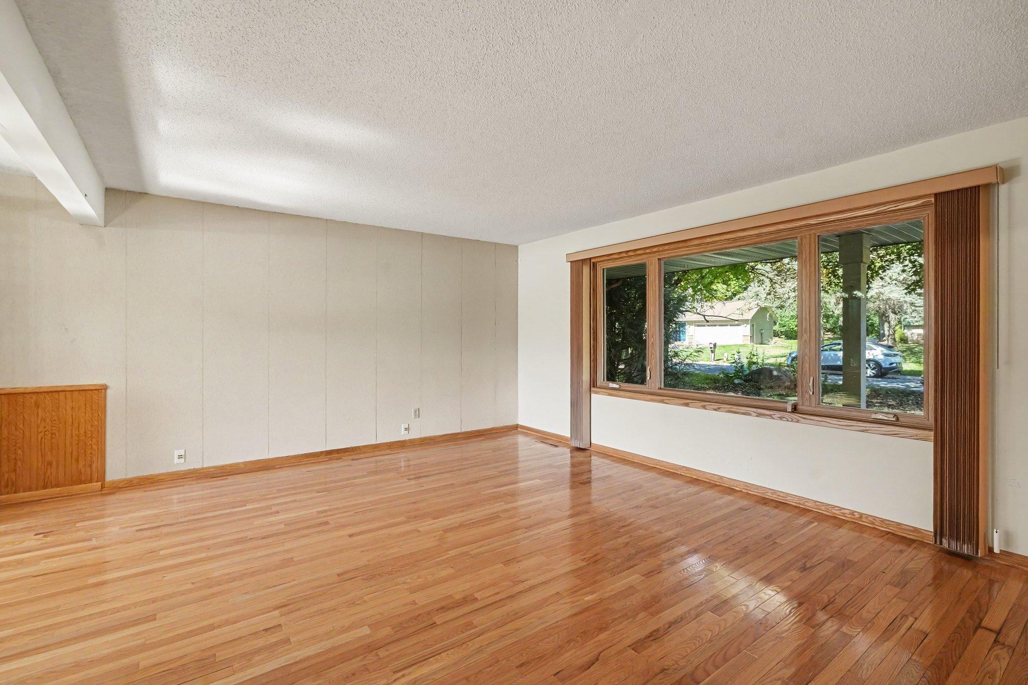 6385 Acorn Road Property Photo 4