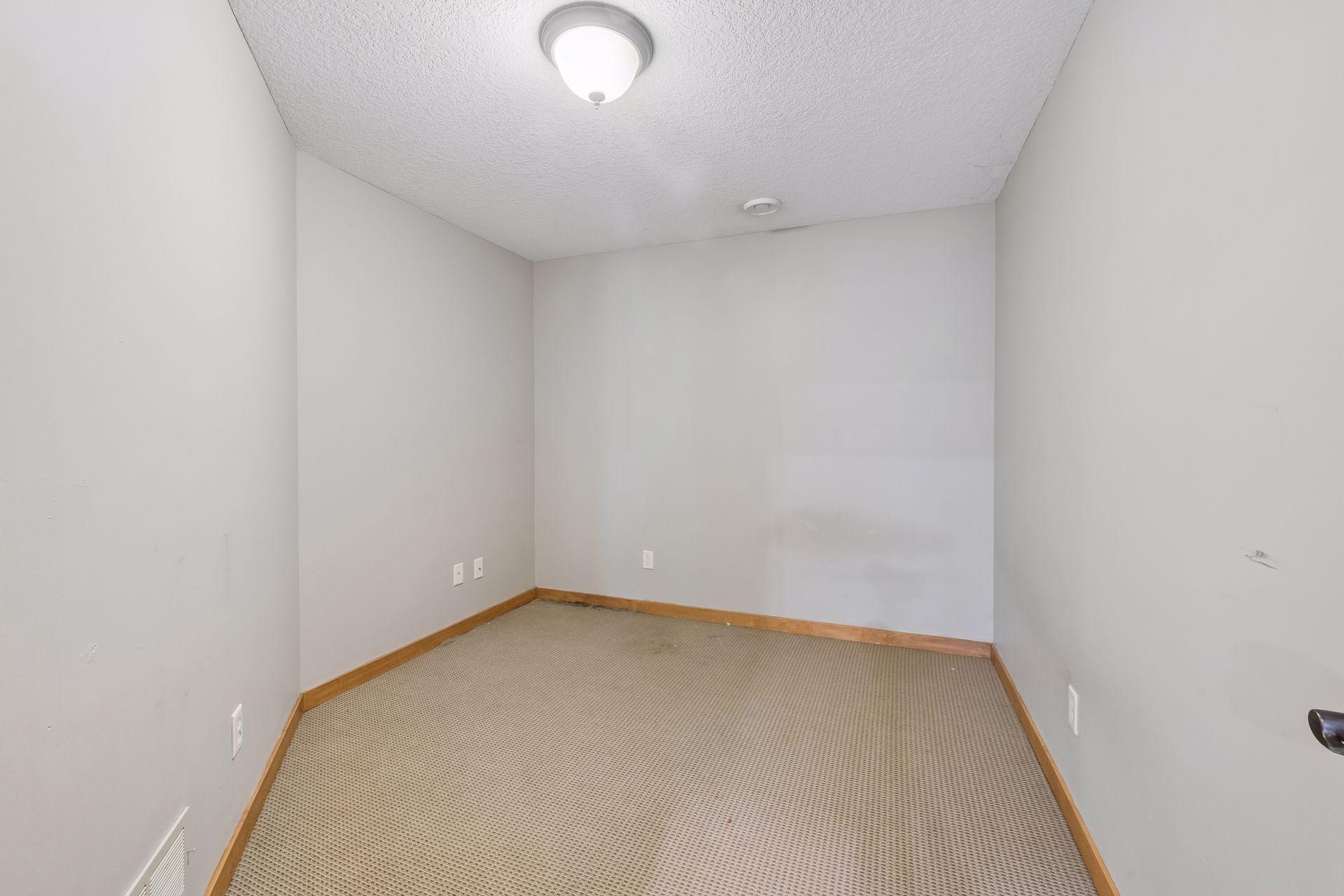 2240 Thrushwood Circle Property Photo 82