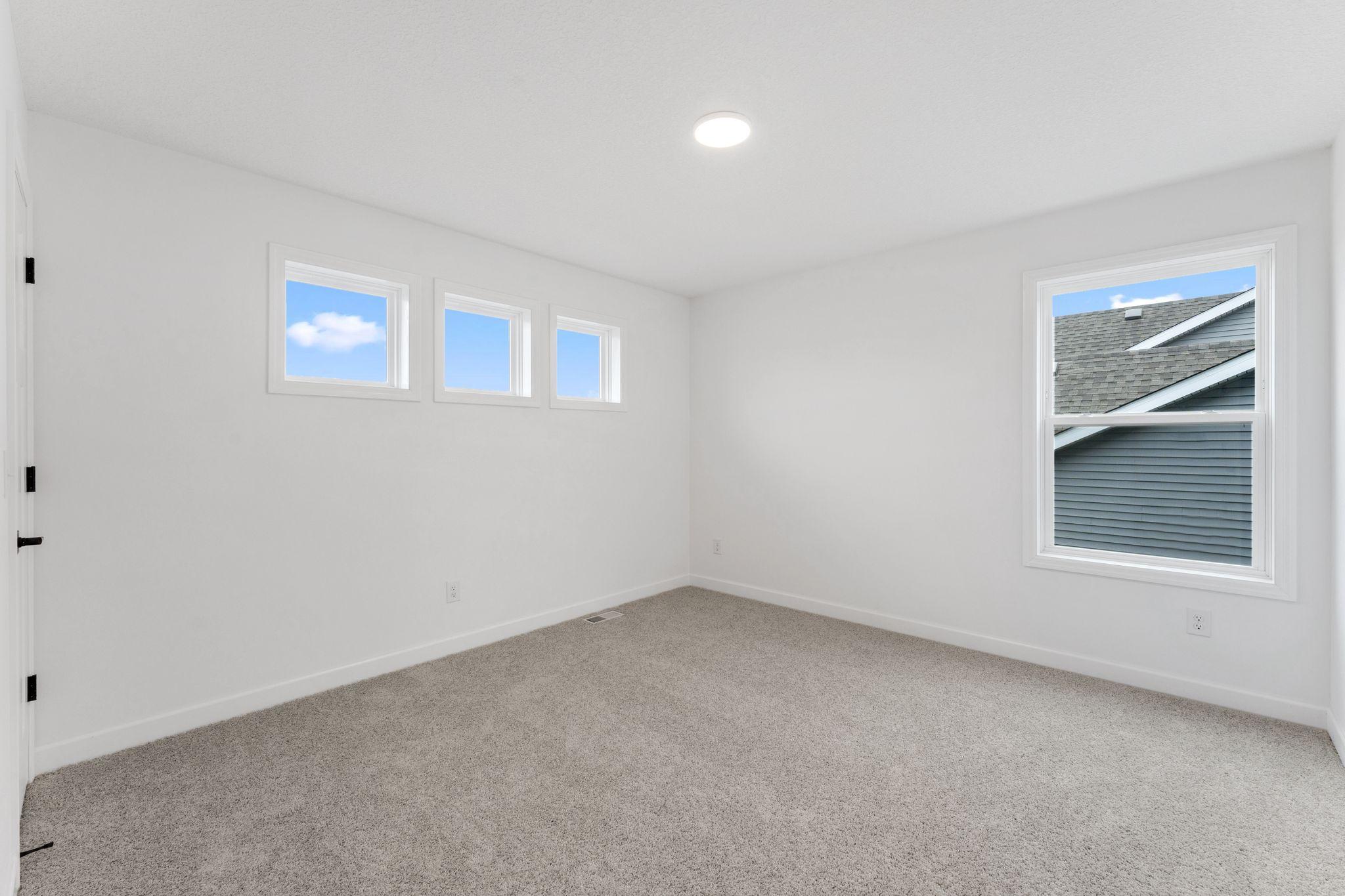 1091 Adamstown Drive Property Photo 8