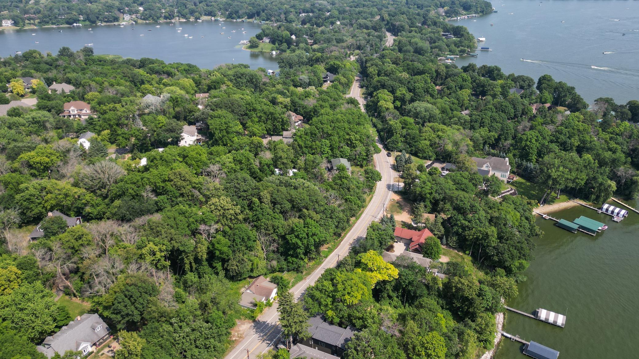 4736 N Shore Drive Property Photo 21