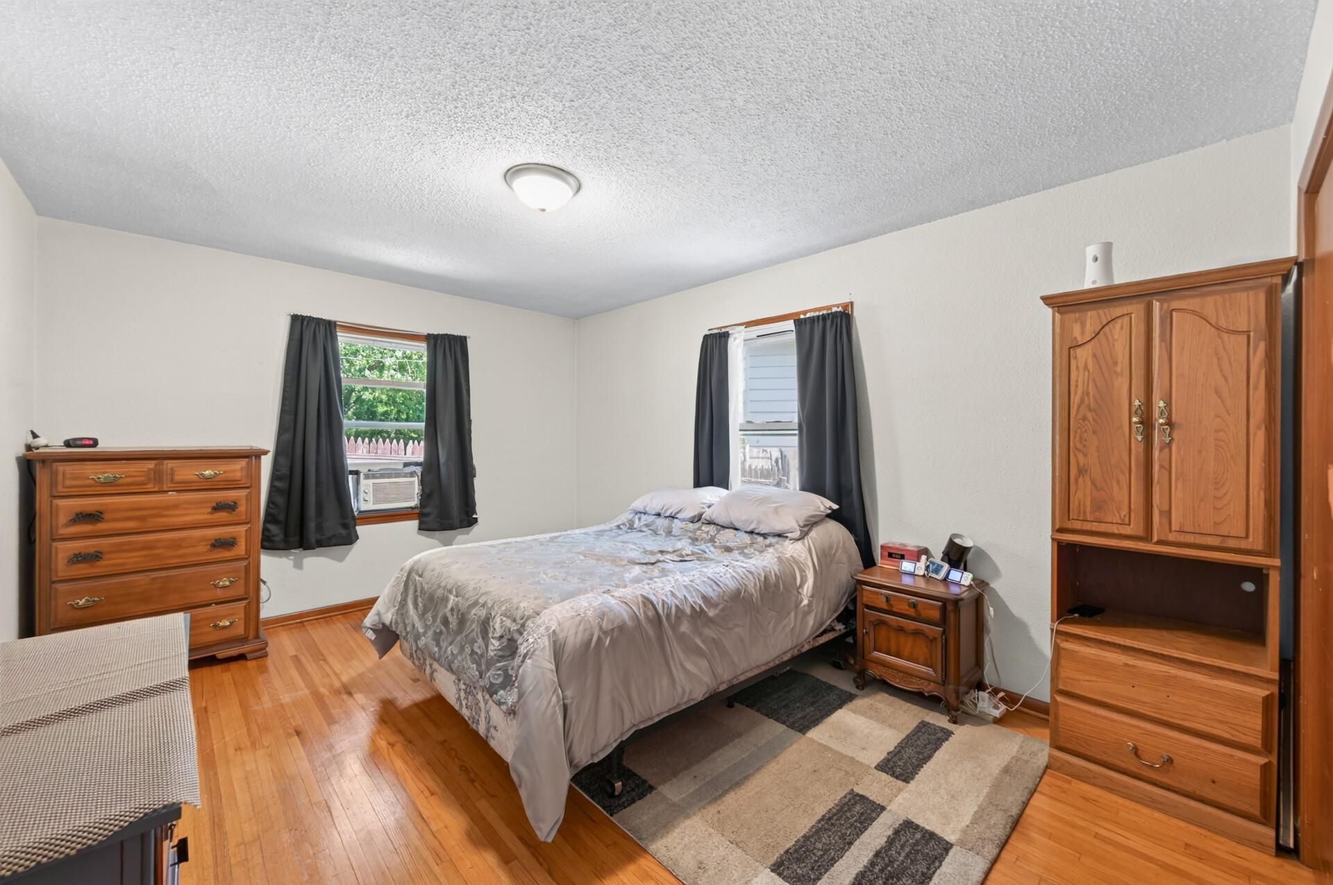 725 California Avenue E Property Photo 8