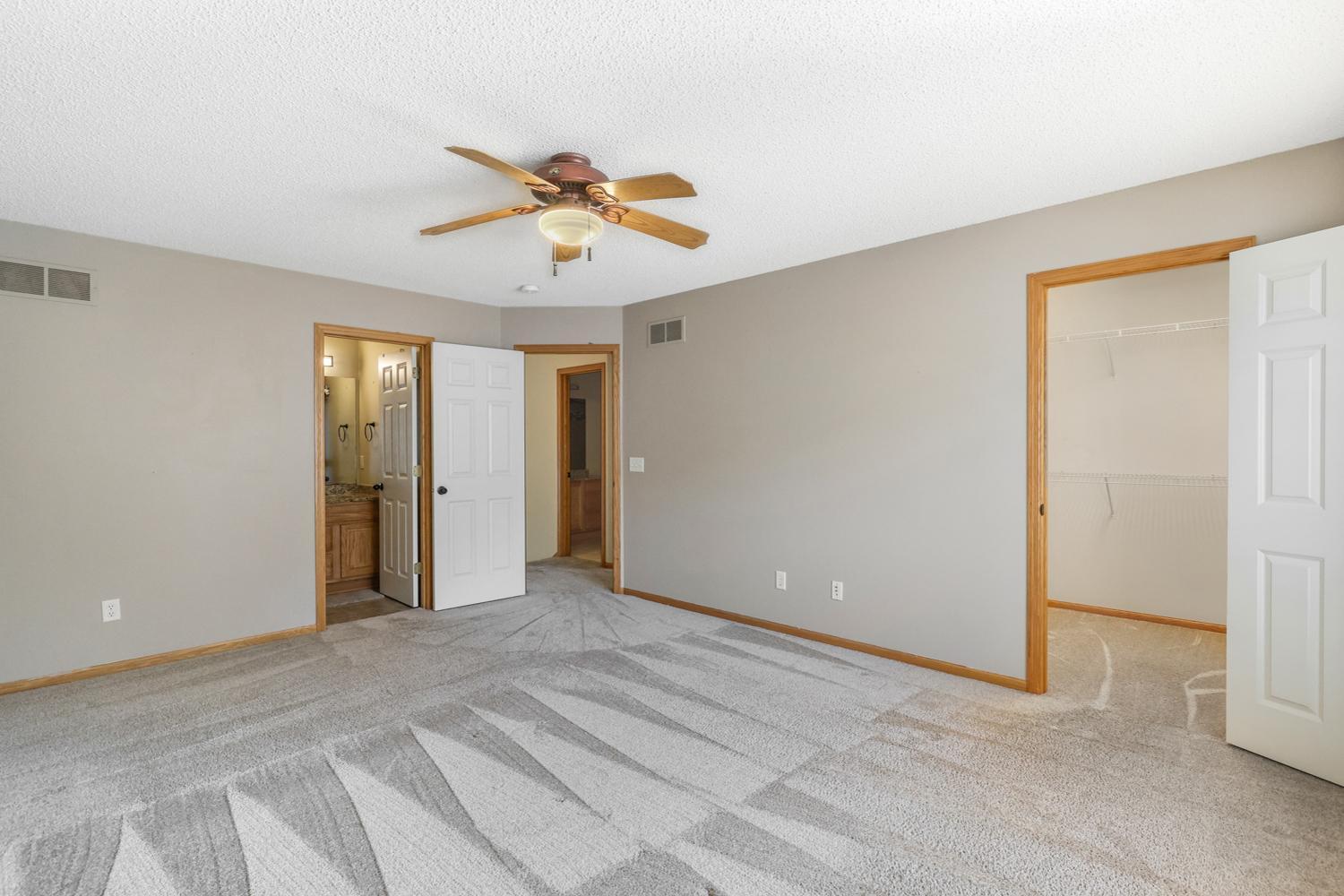 16390 Timber Crest Drive Se Property Photo 9