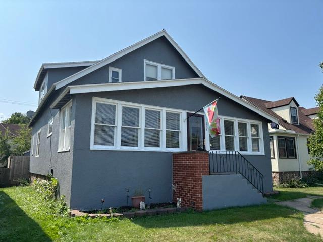 216 E 25th Street
