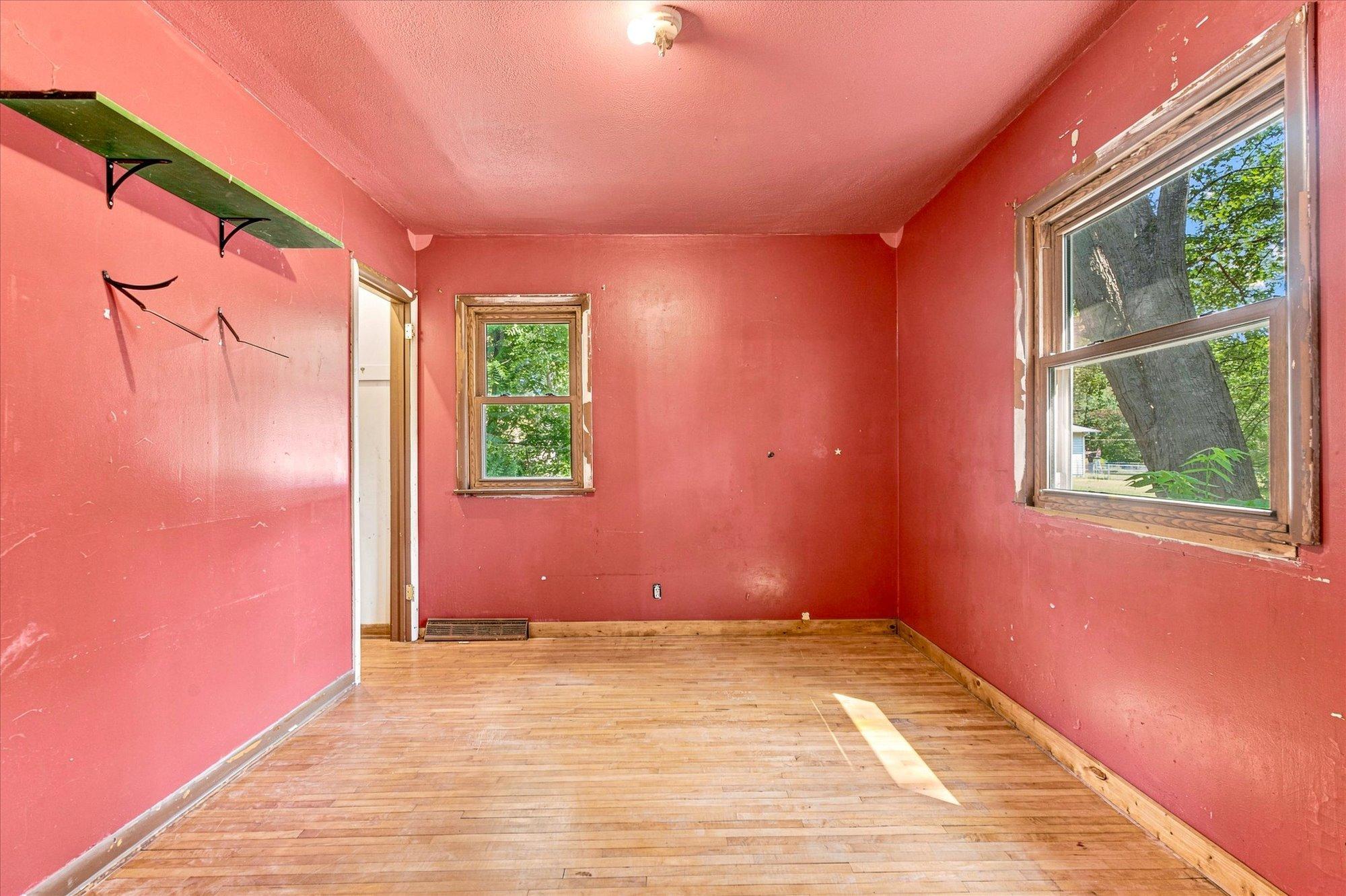 328 3rd Street Se Property Photo 14