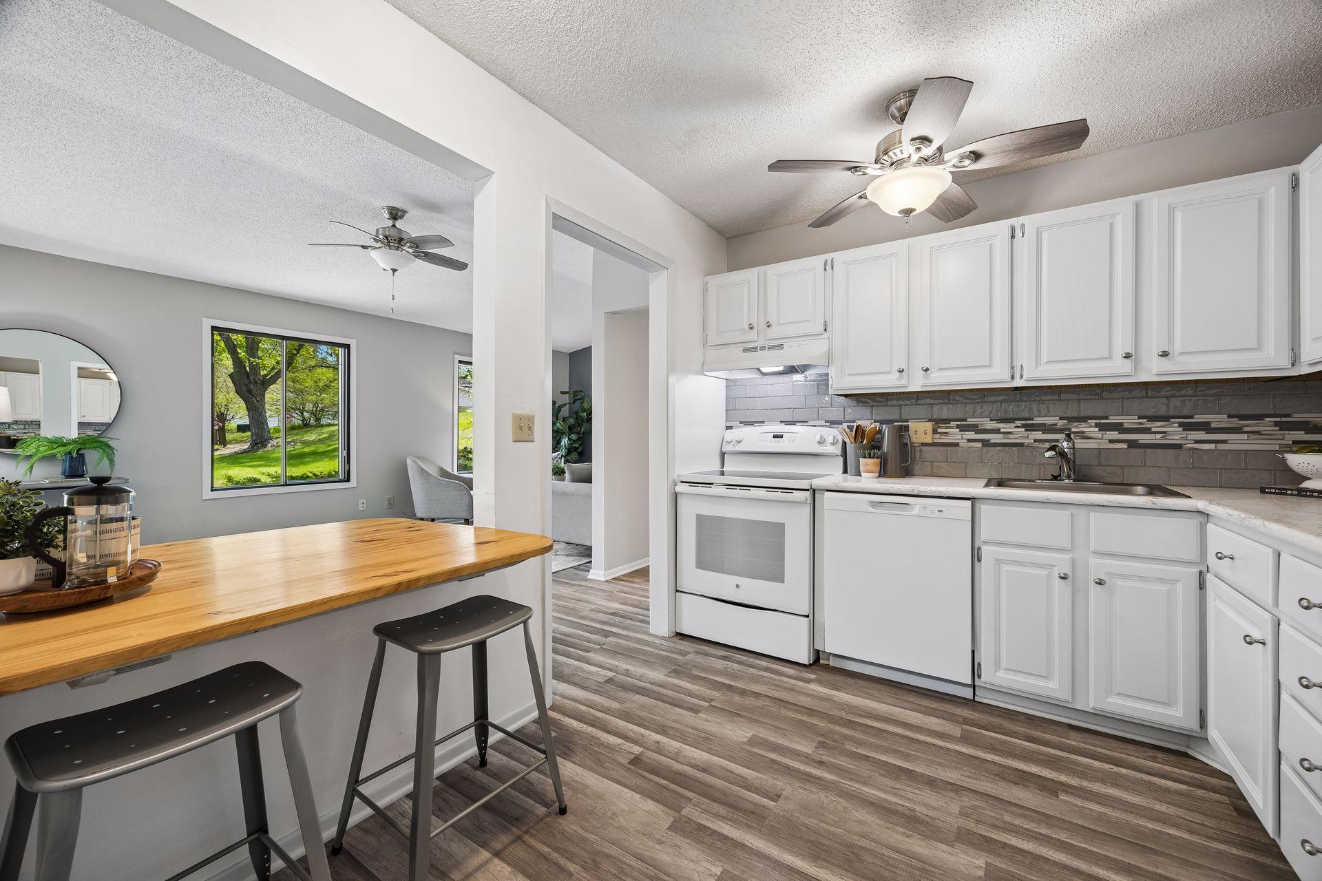 9701 Cimarron Trail Property Photo 8