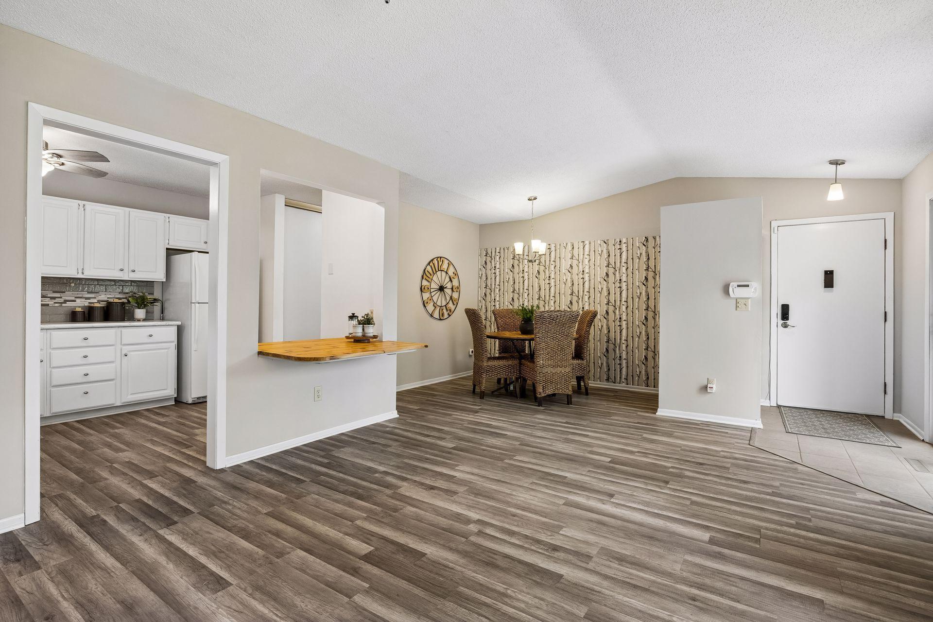 9701 Cimarron Trail Property Photo 10