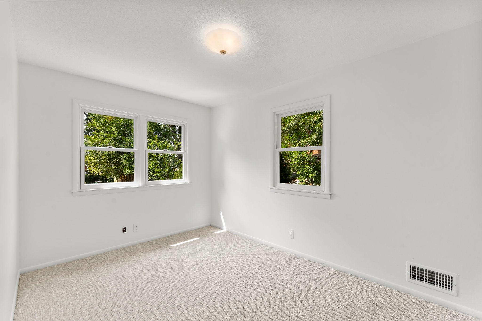 2508 27th Avenue Ne Property Photo 9