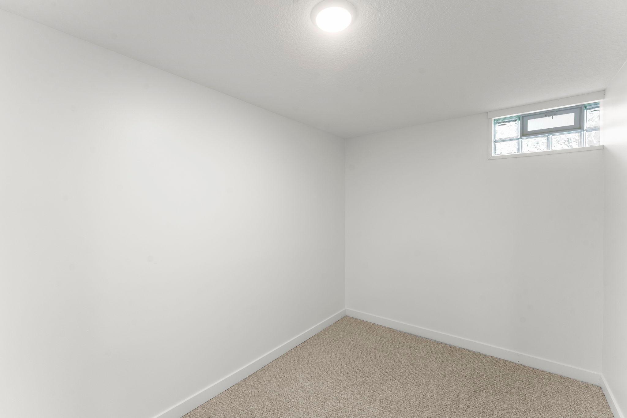 2508 27th Avenue Ne Property Photo 15