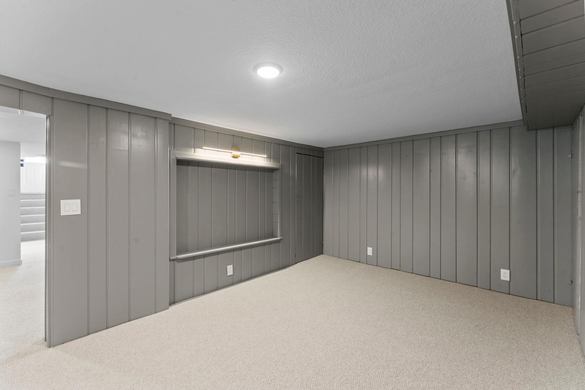 2508 27th Avenue Ne Property Photo 17