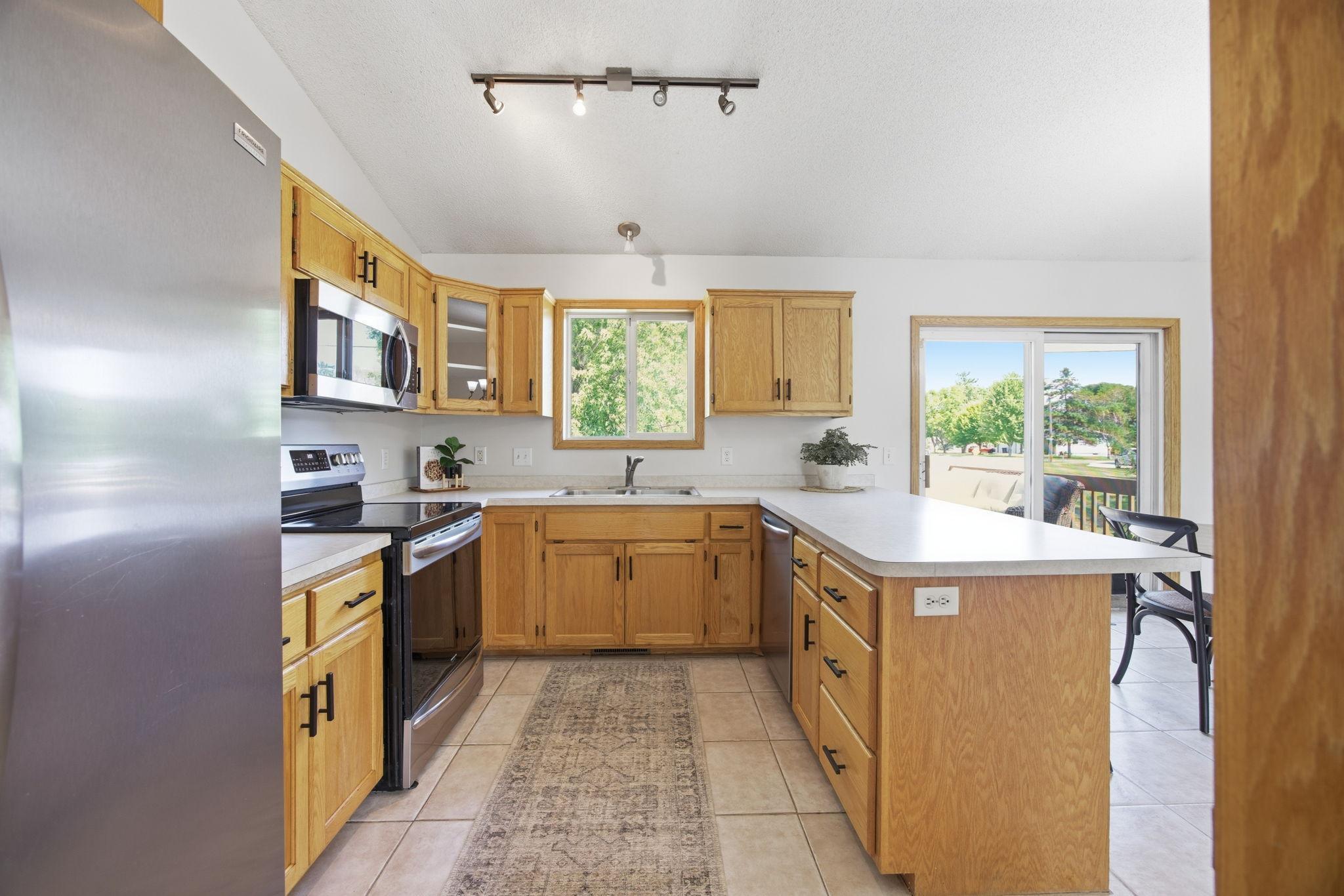 5522 Lambert Avenue Ne Property Photo 13
