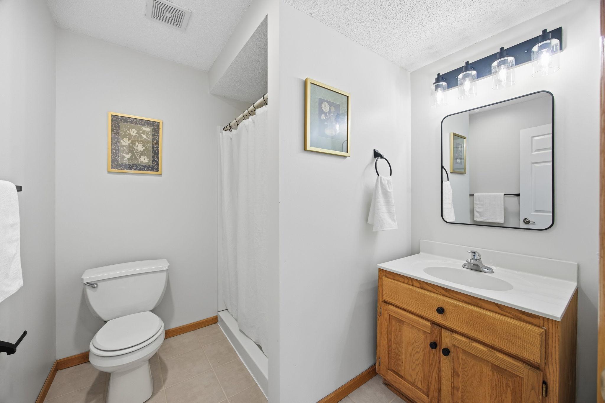 5522 Lambert Avenue Ne Property Photo 25