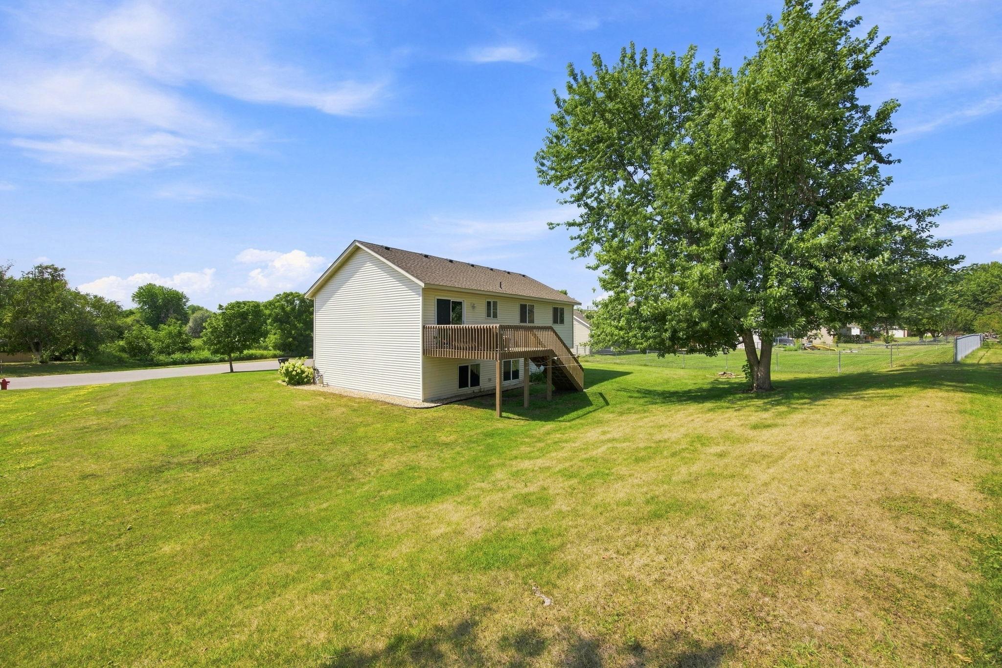 5522 Lambert Avenue Ne Property Photo 29