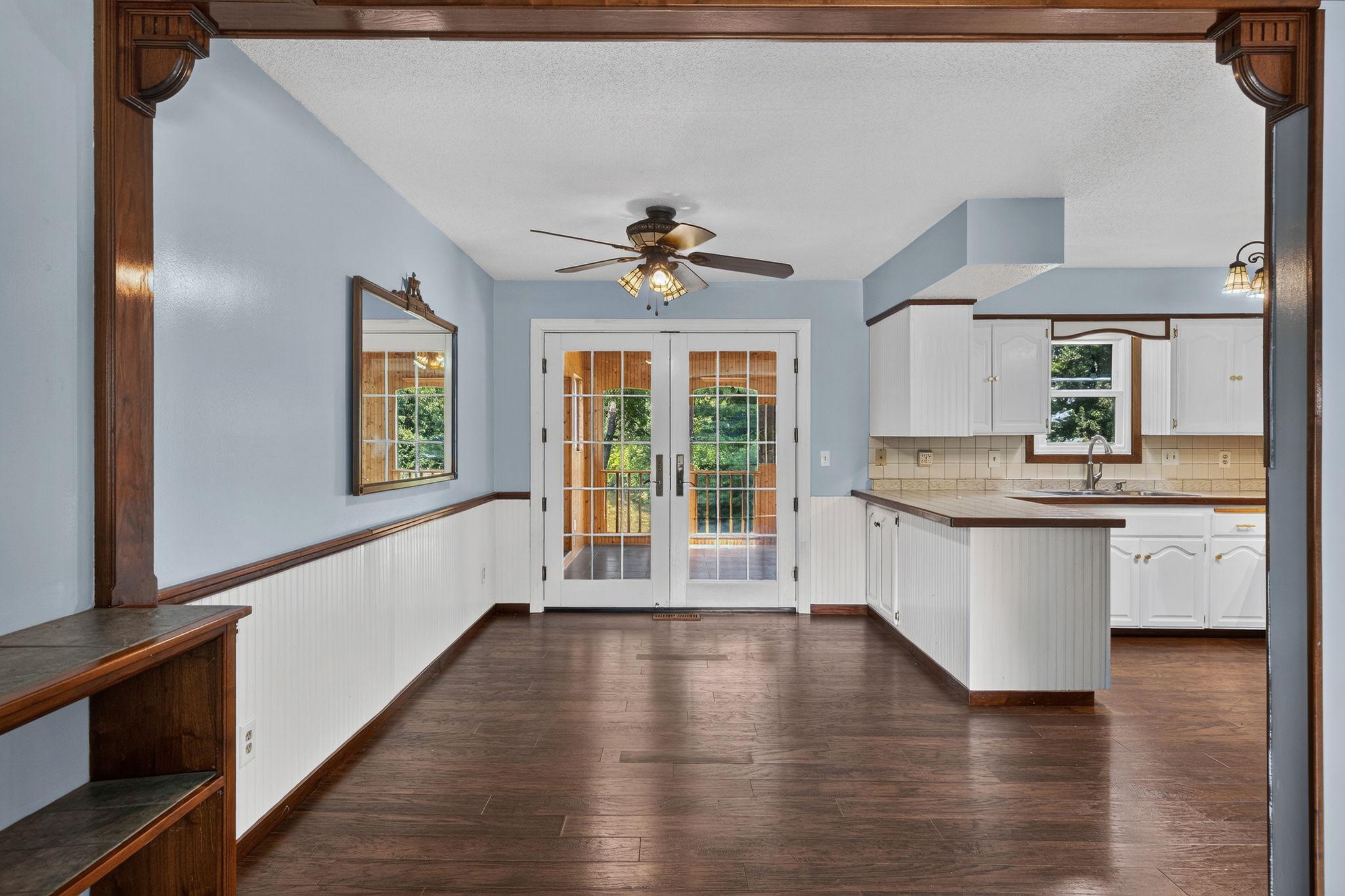 6441 Edgemont Boulevard N Property Photo 11