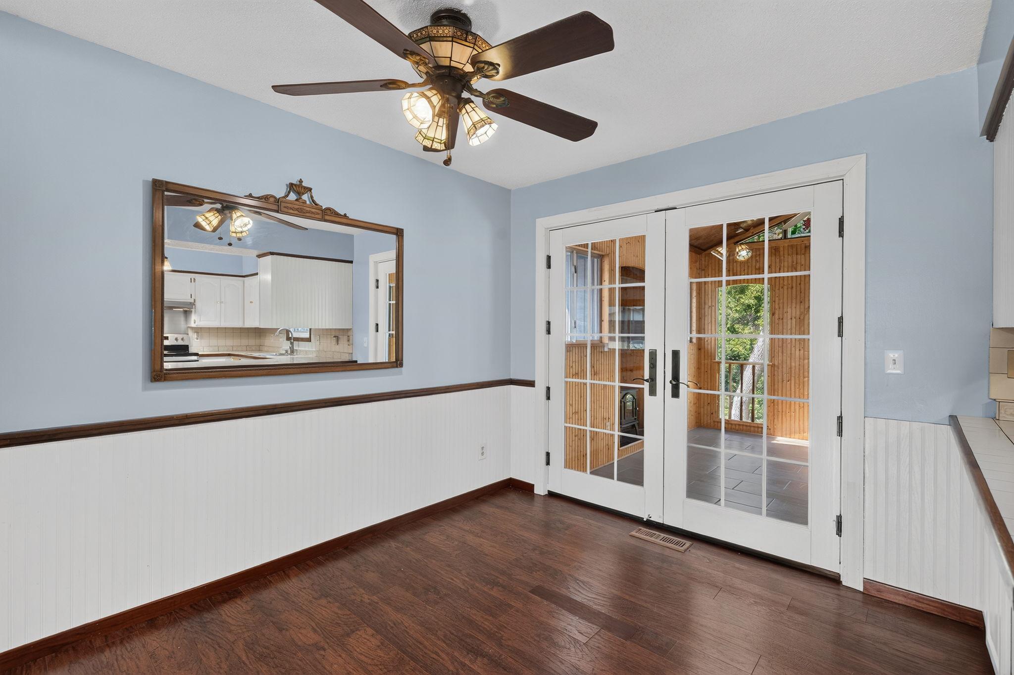 6441 Edgemont Boulevard N Property Photo 12