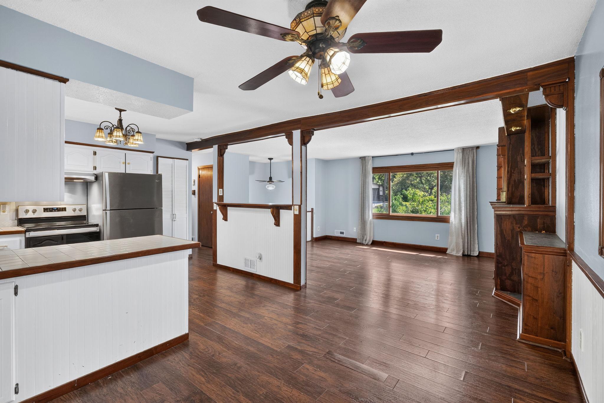 6441 Edgemont Boulevard N Property Photo 13