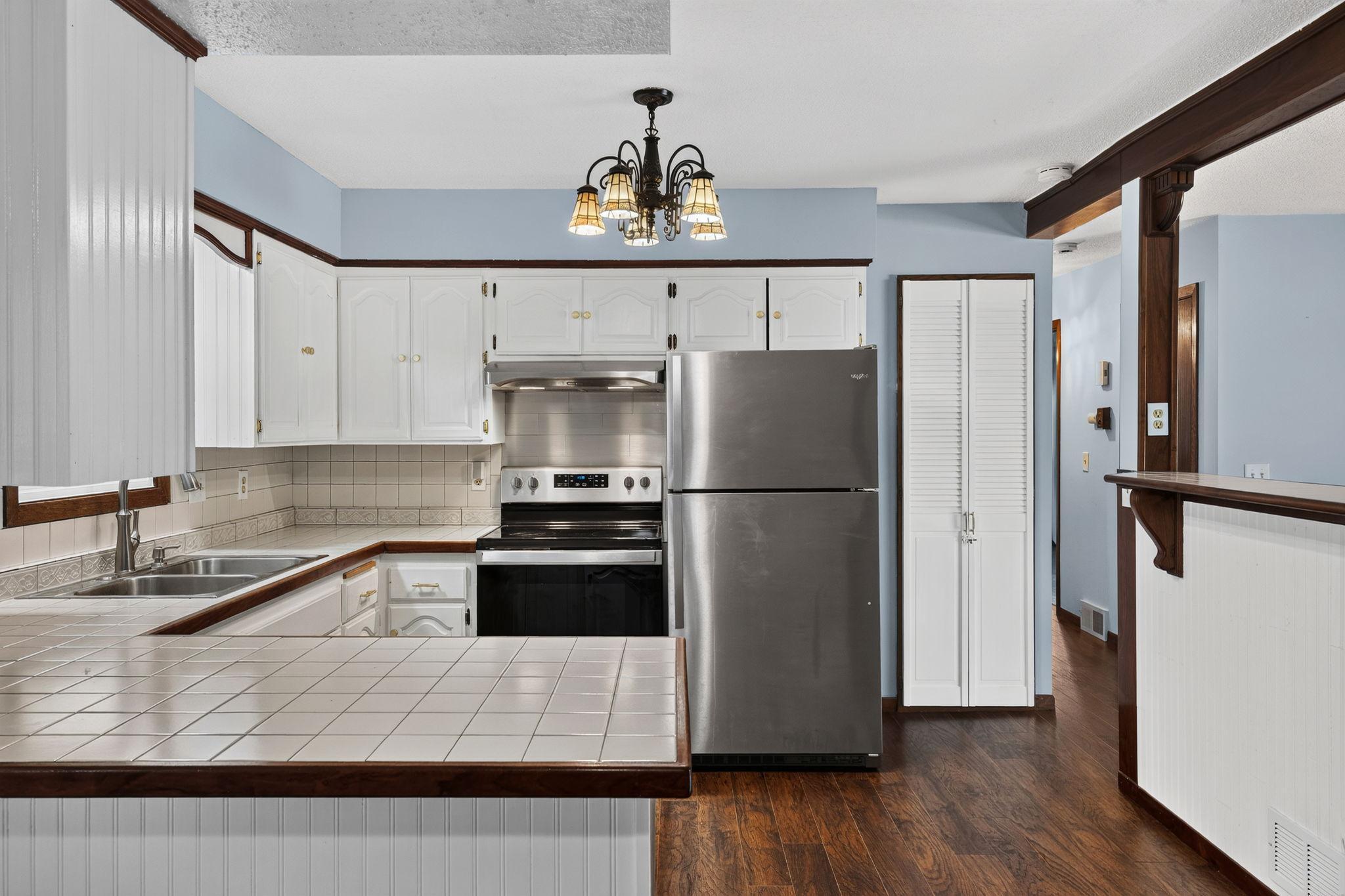 6441 Edgemont Boulevard N Property Photo 23