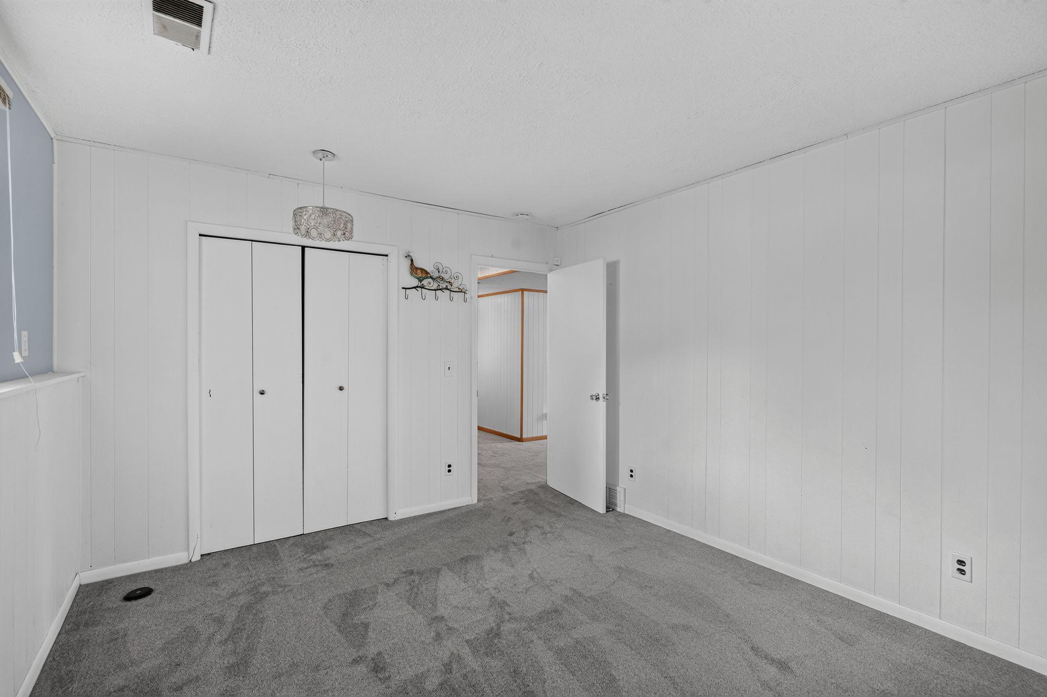 6441 Edgemont Boulevard N Property Photo 28
