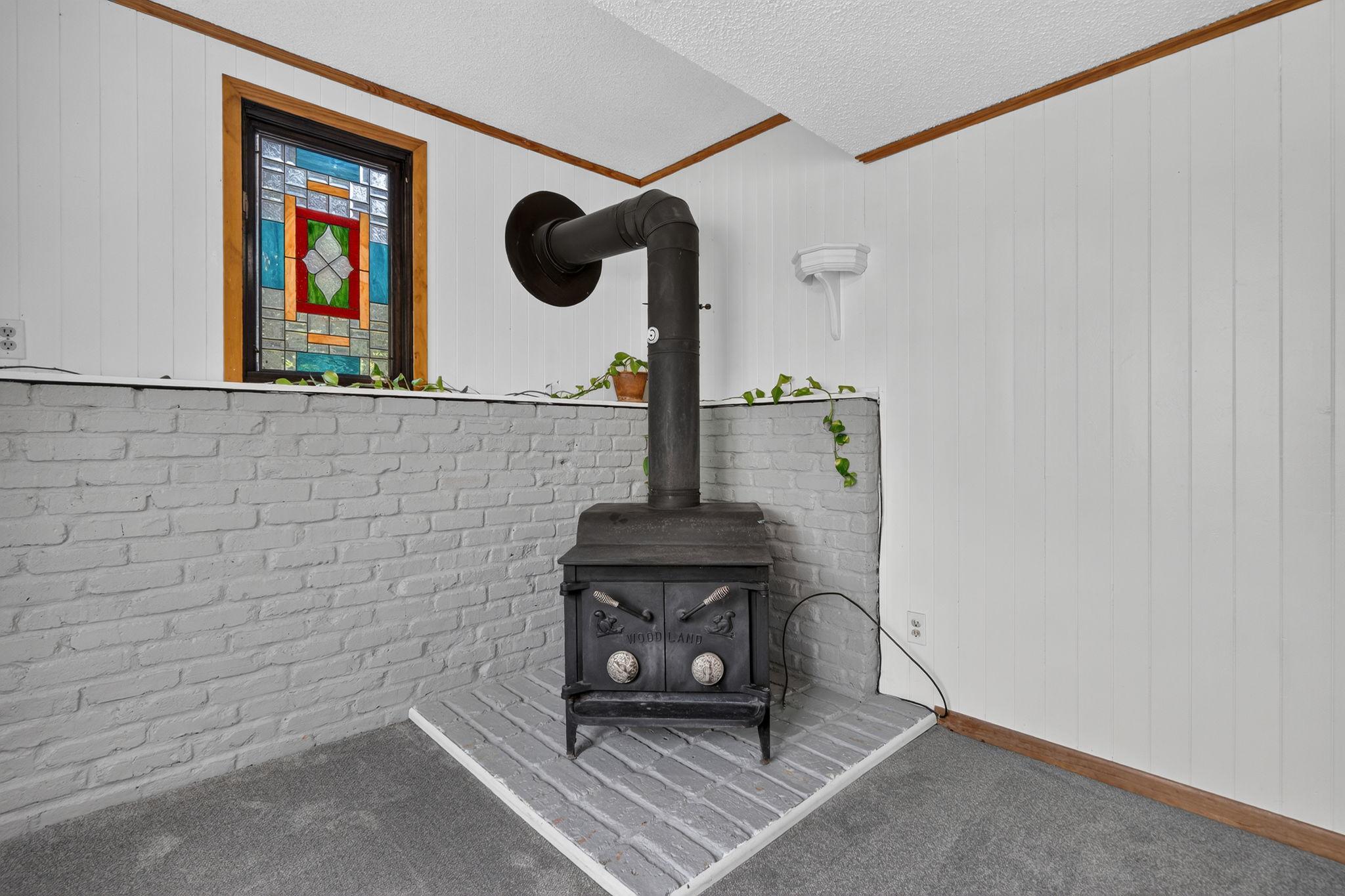 6441 Edgemont Boulevard N Property Photo 40