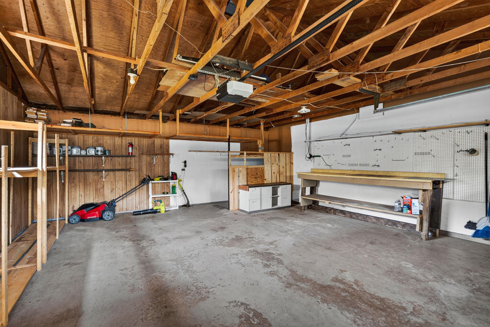 6441 Edgemont Boulevard N Property Photo 53