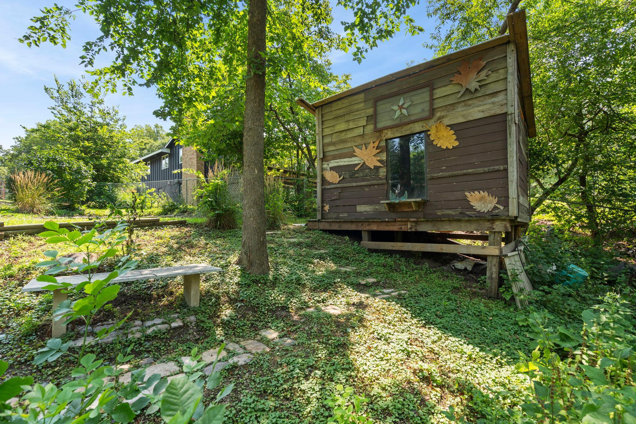 6441 Edgemont Boulevard N Property Photo 66