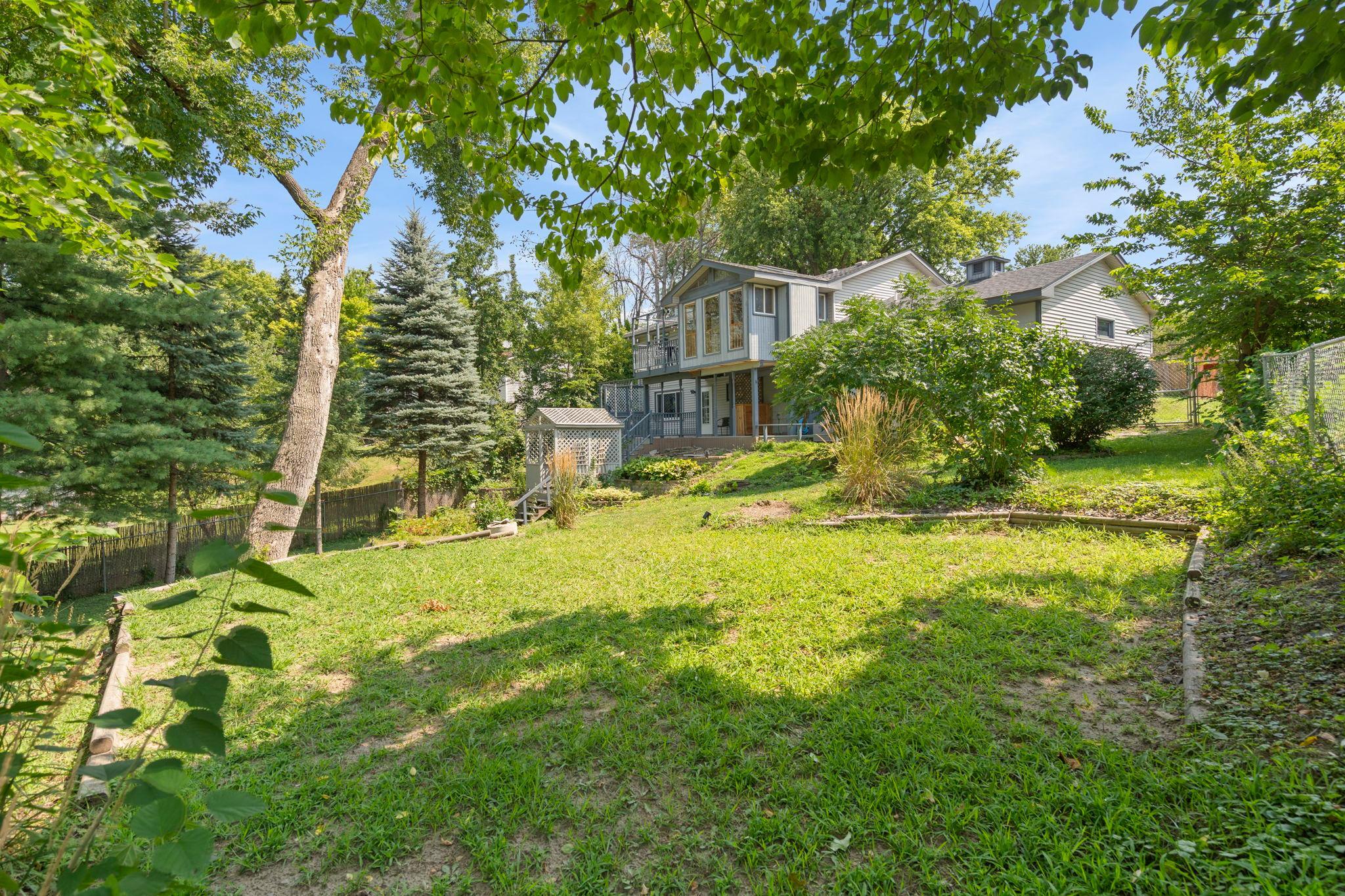 6441 Edgemont Boulevard N Property Photo 67