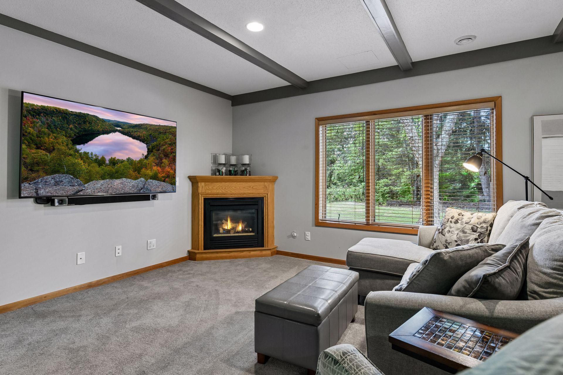 4908 Malibu Drive Property Photo 27