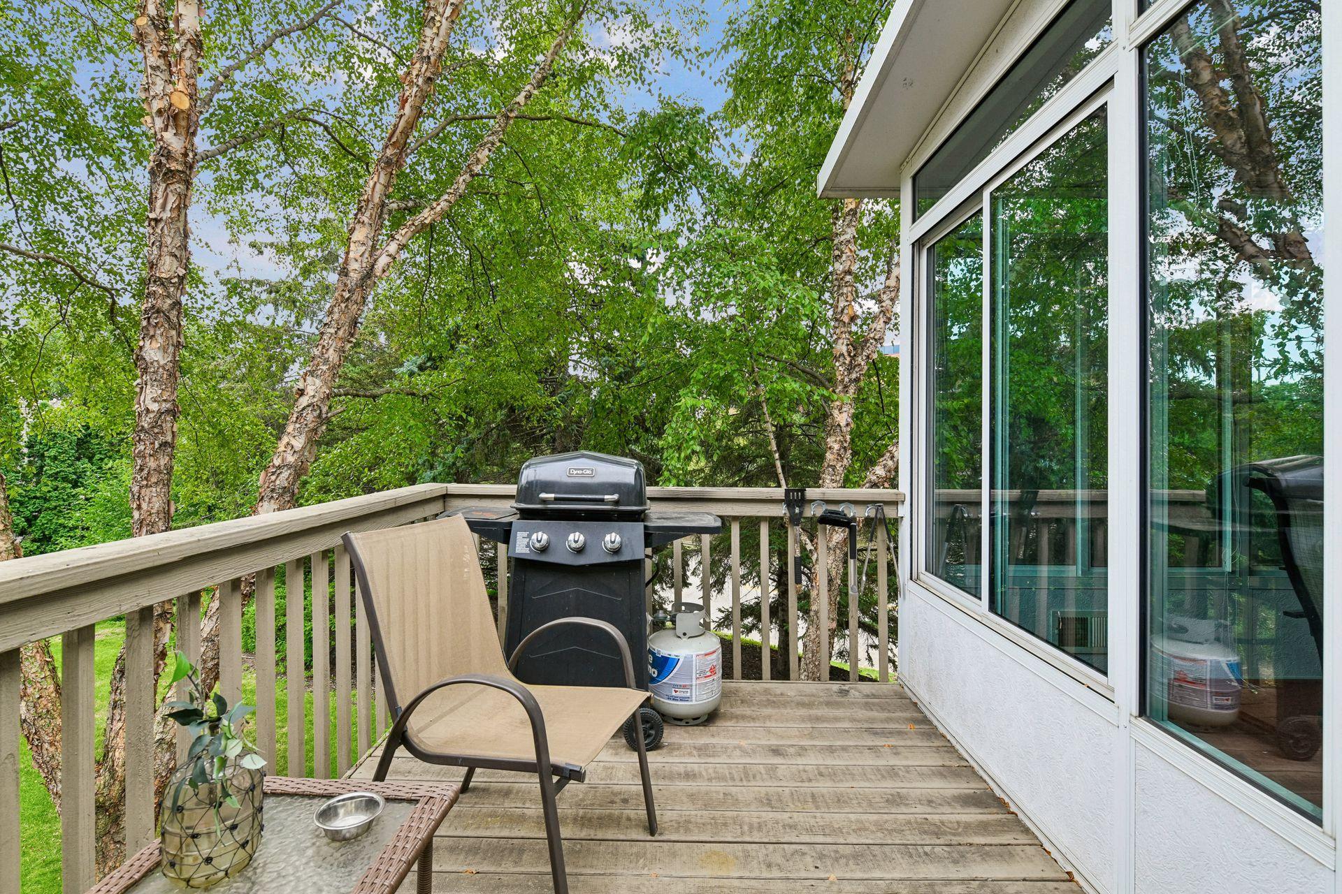 4908 Malibu Drive Property Photo 37