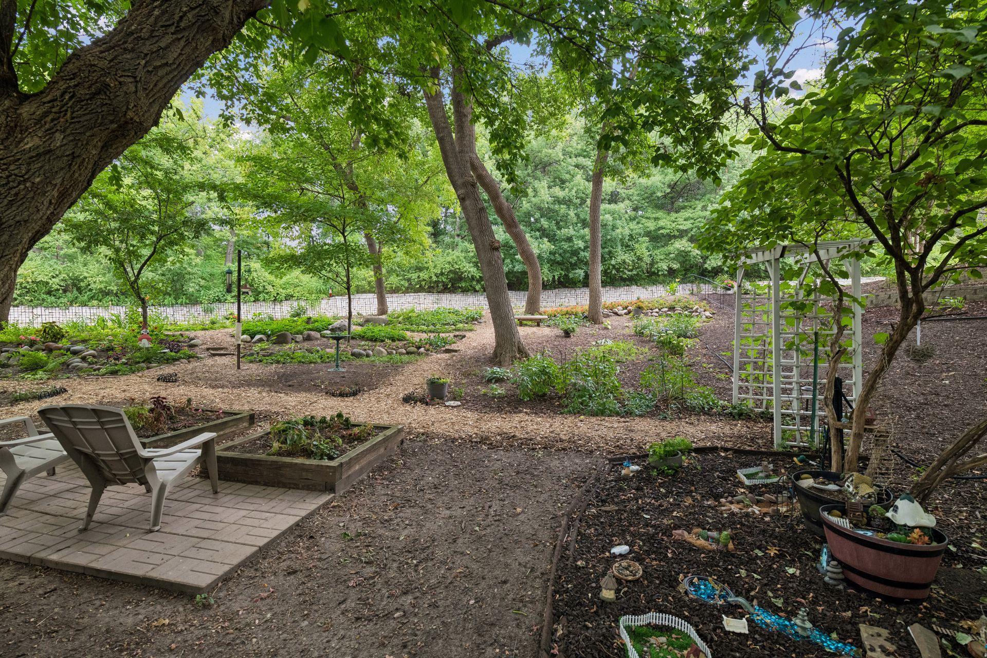 4908 Malibu Drive Property Photo 41