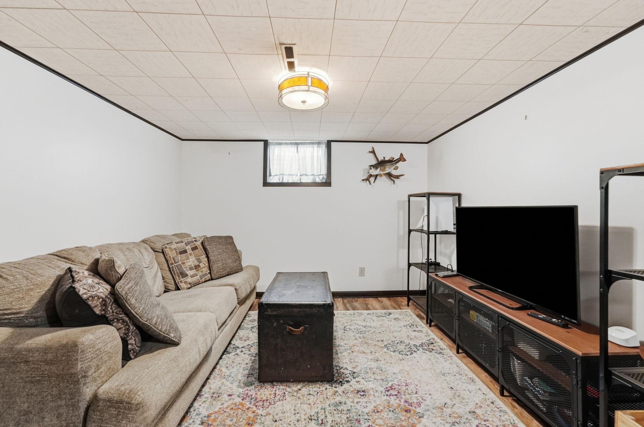 1041 23rd Avenue N Property Photo 19