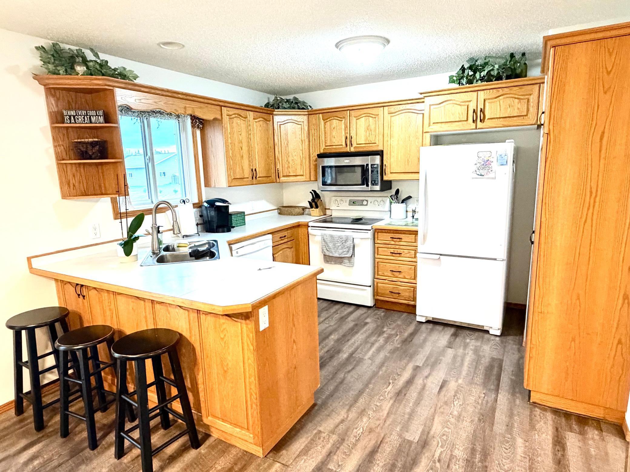 407 Oak Crest Boulevard Property Photo 7