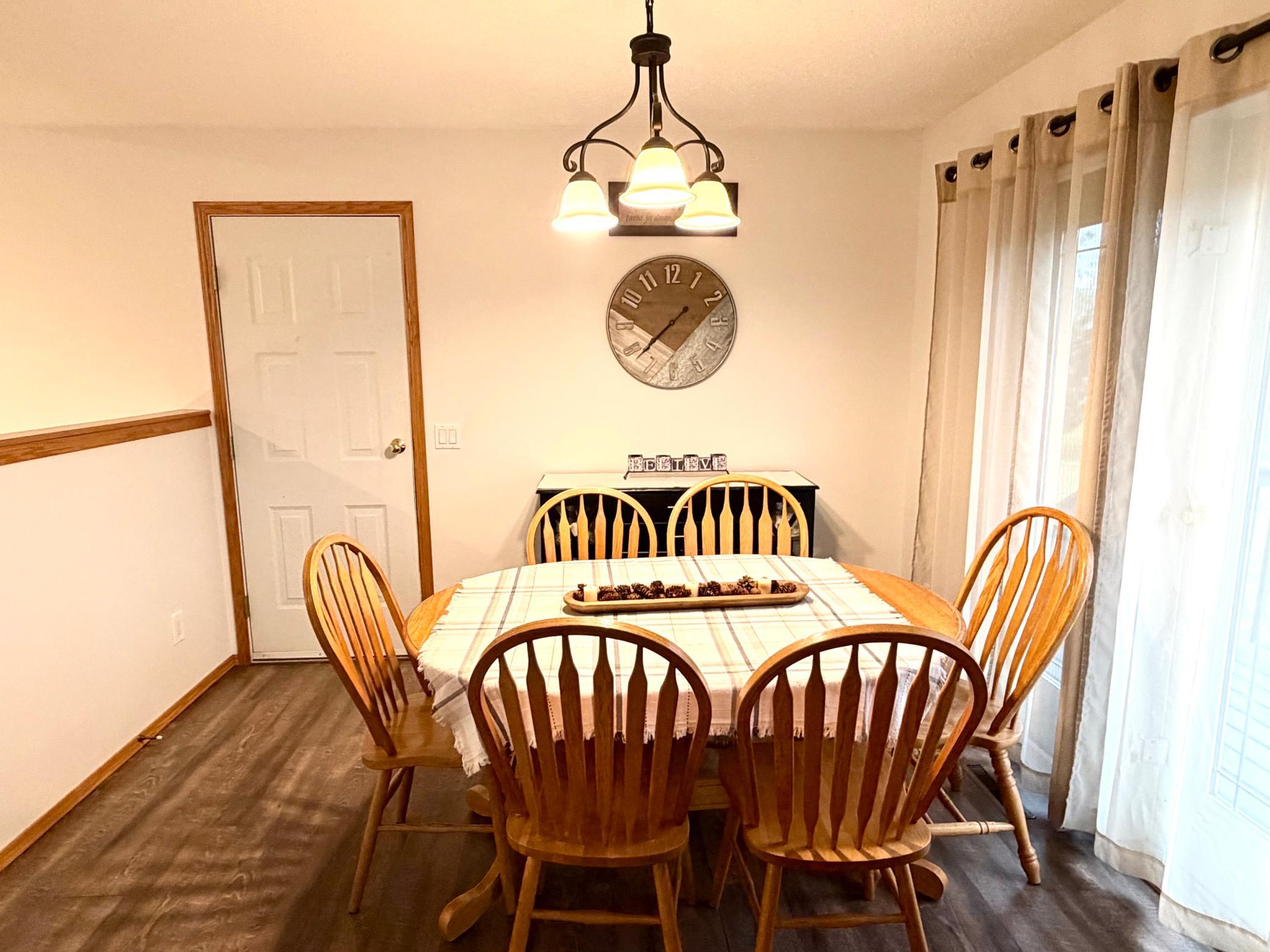 407 Oak Crest Boulevard Property Photo 8