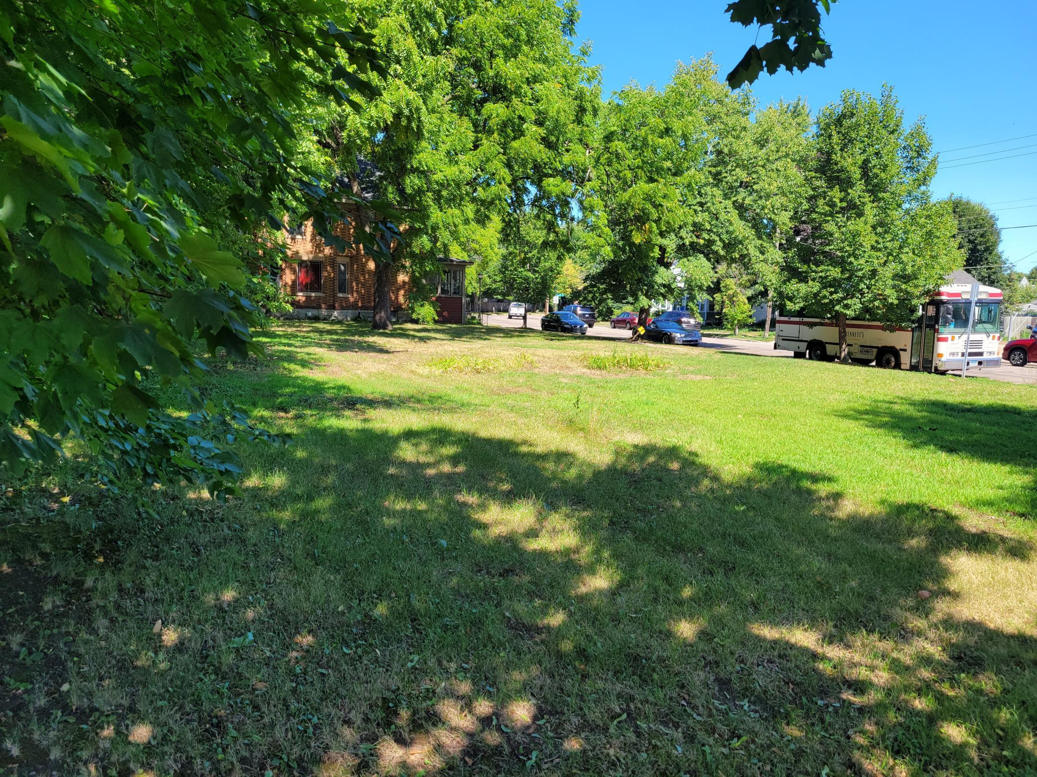 7th Street W Property Photo 2