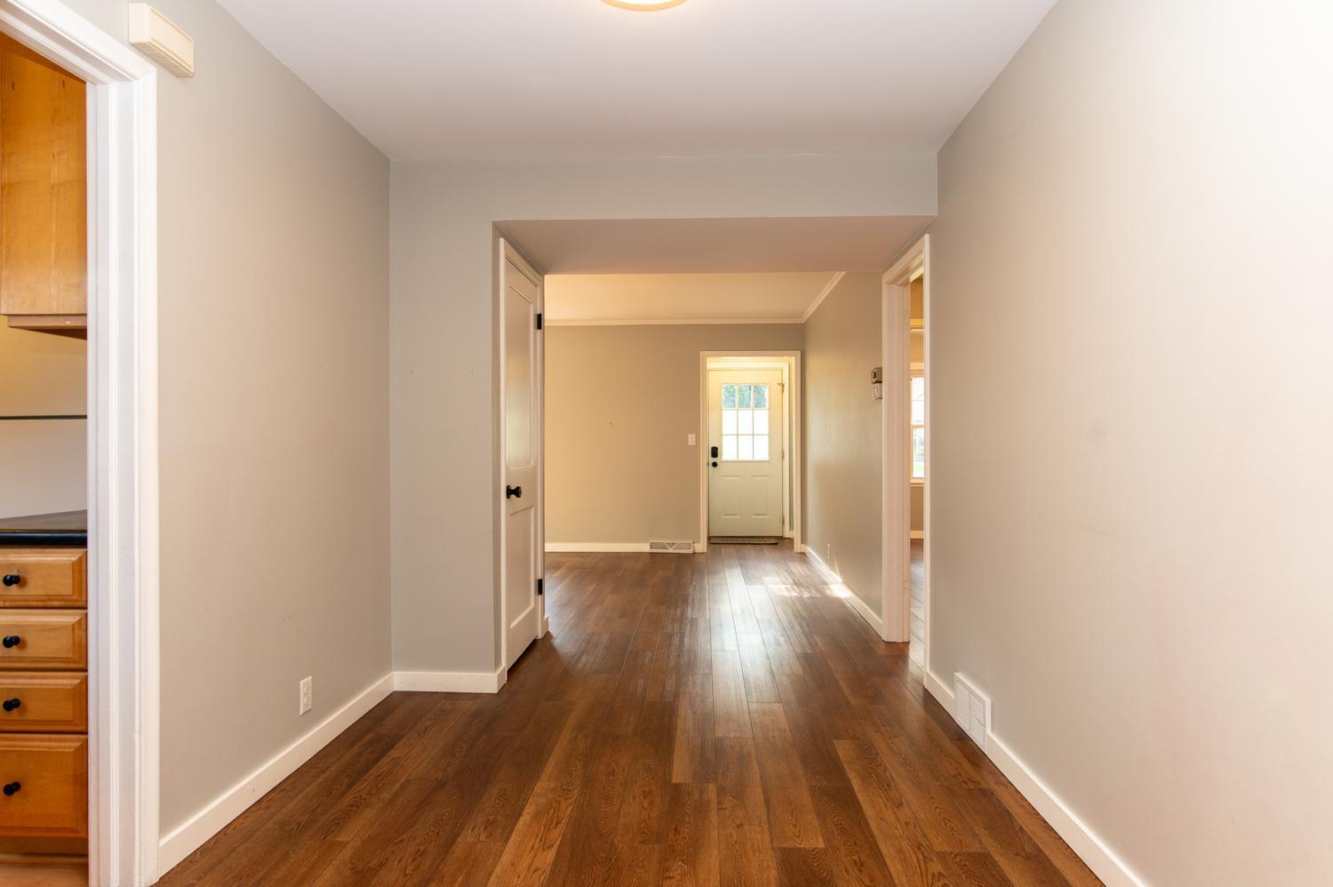 2821 Edgewood Avenue S Property Photo 10