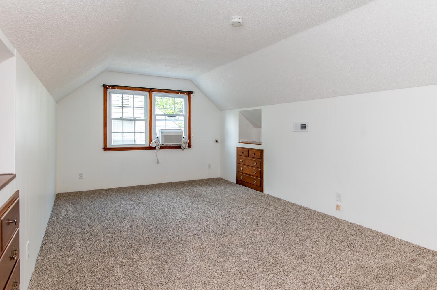 2821 Edgewood Avenue S Property Photo 19