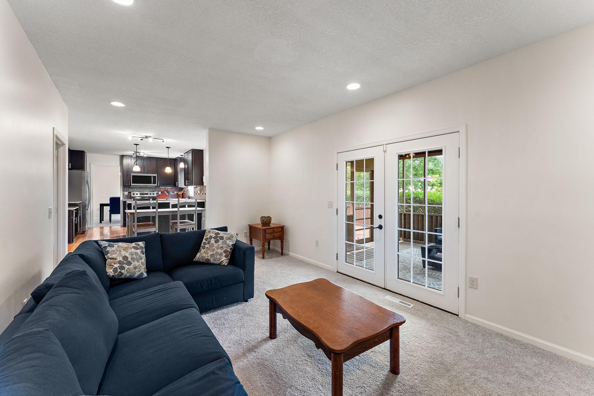 15659 Highview Lane Property Photo 8
