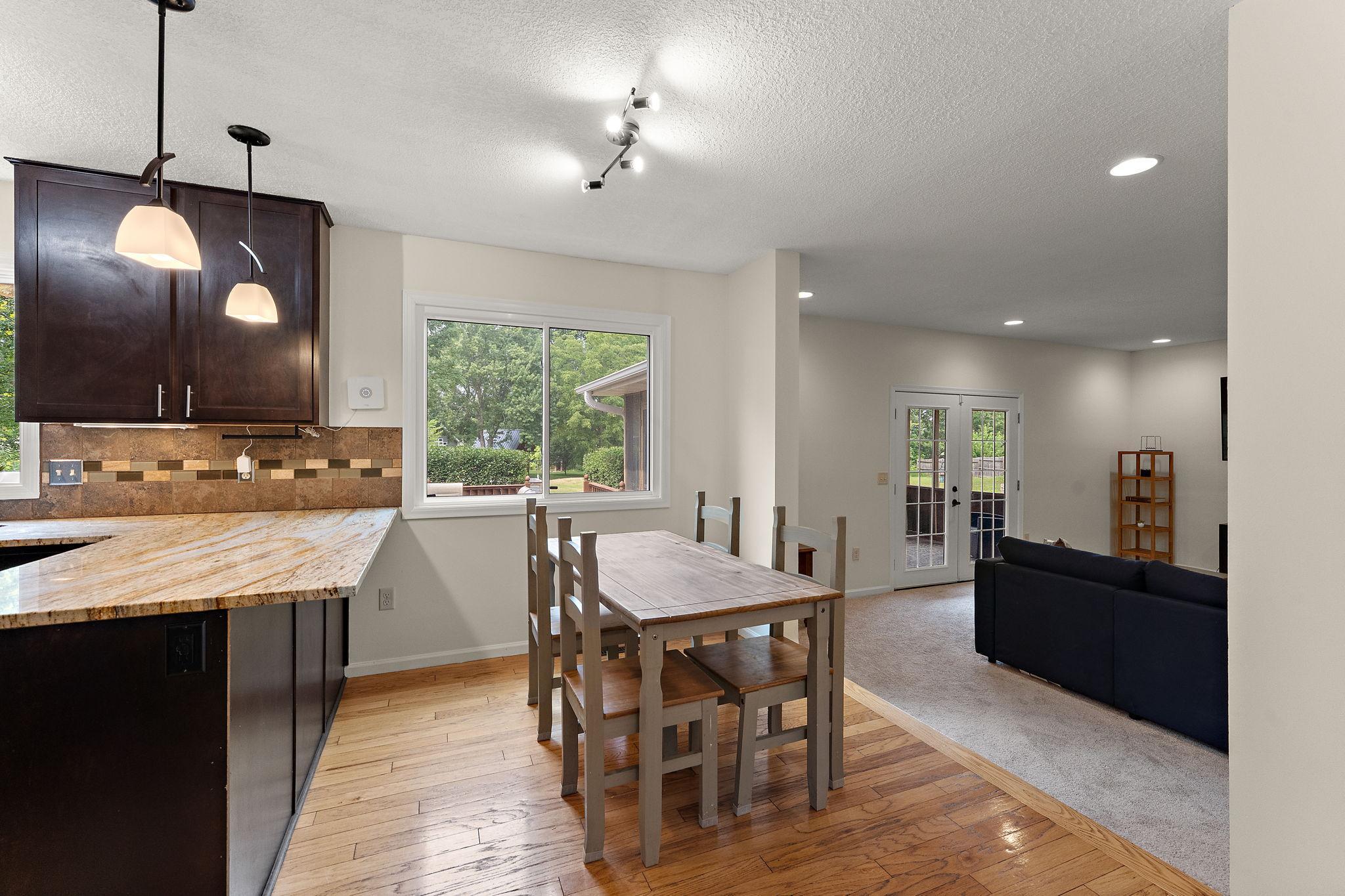 15659 Highview Lane Property Photo 10