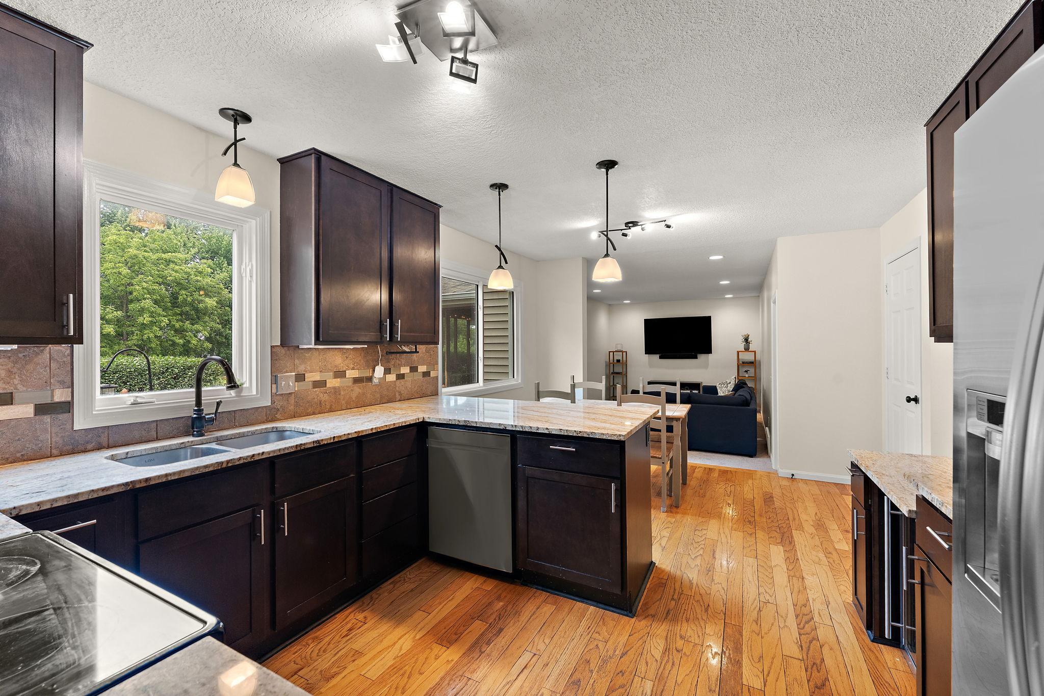 15659 Highview Lane Property Photo 12