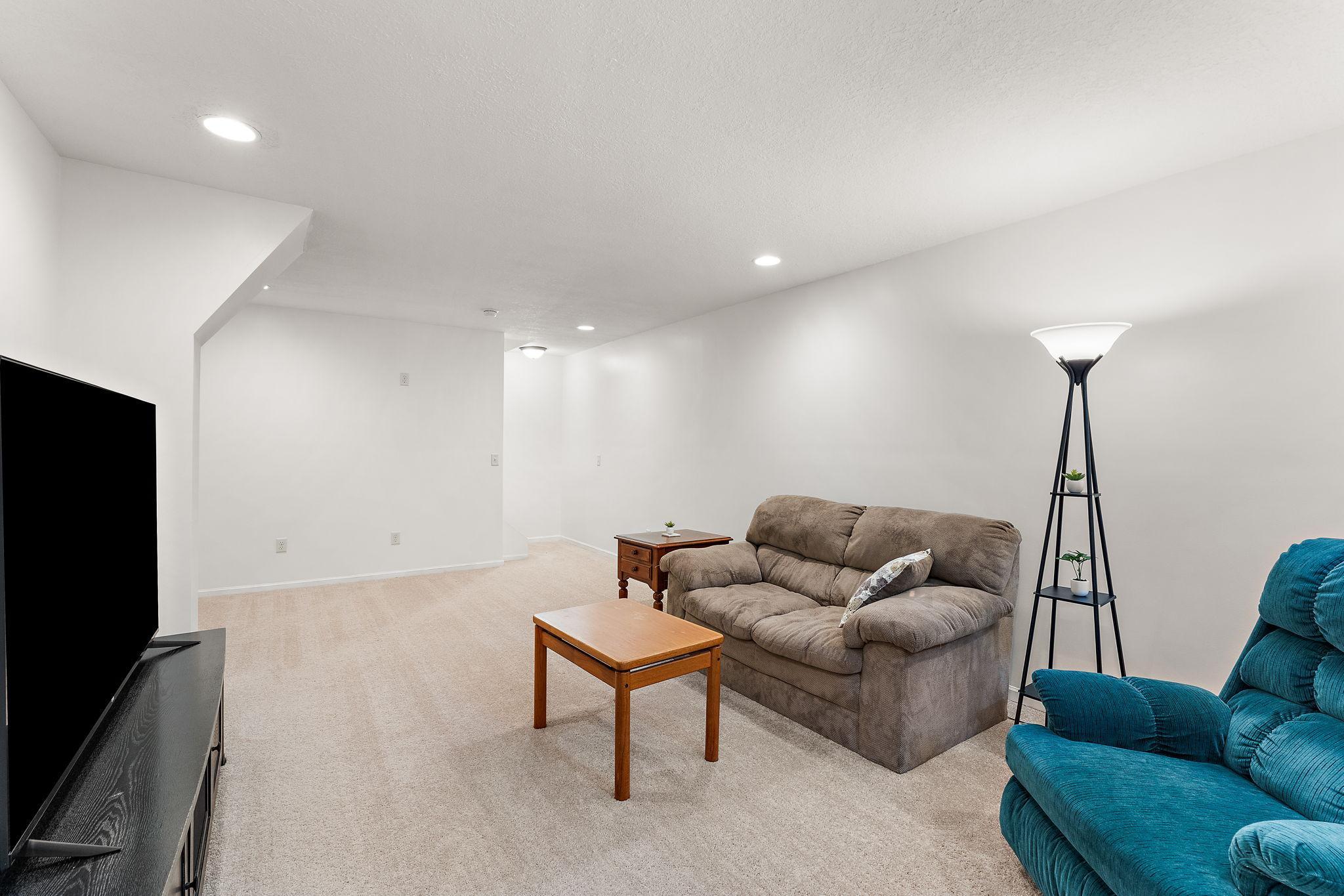 15659 Highview Lane Property Photo 33