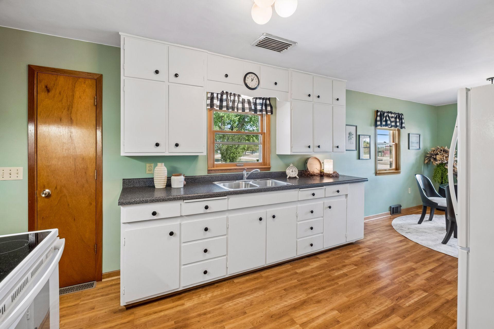 150 Johnson Avenue Property Photo 11