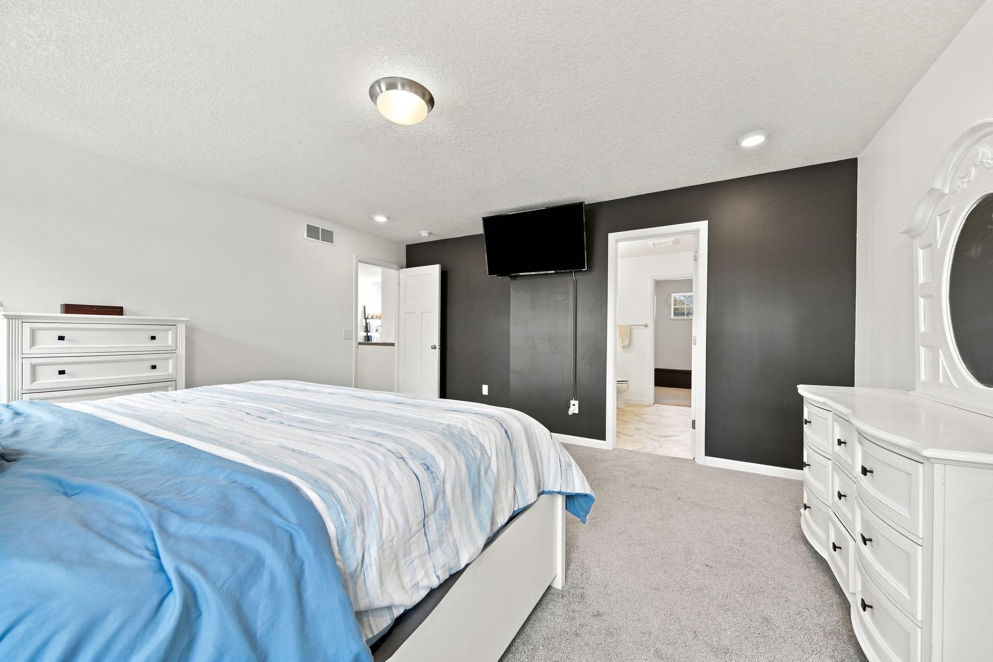 15519 Goodview Trail N Property Photo 29