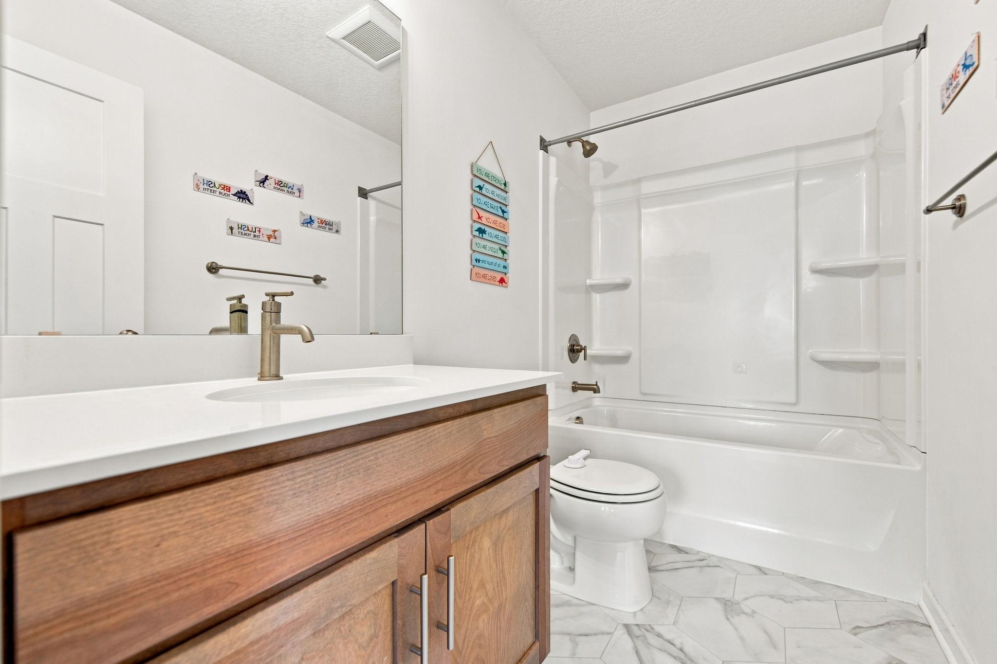 15519 Goodview Trail N Property Photo 36