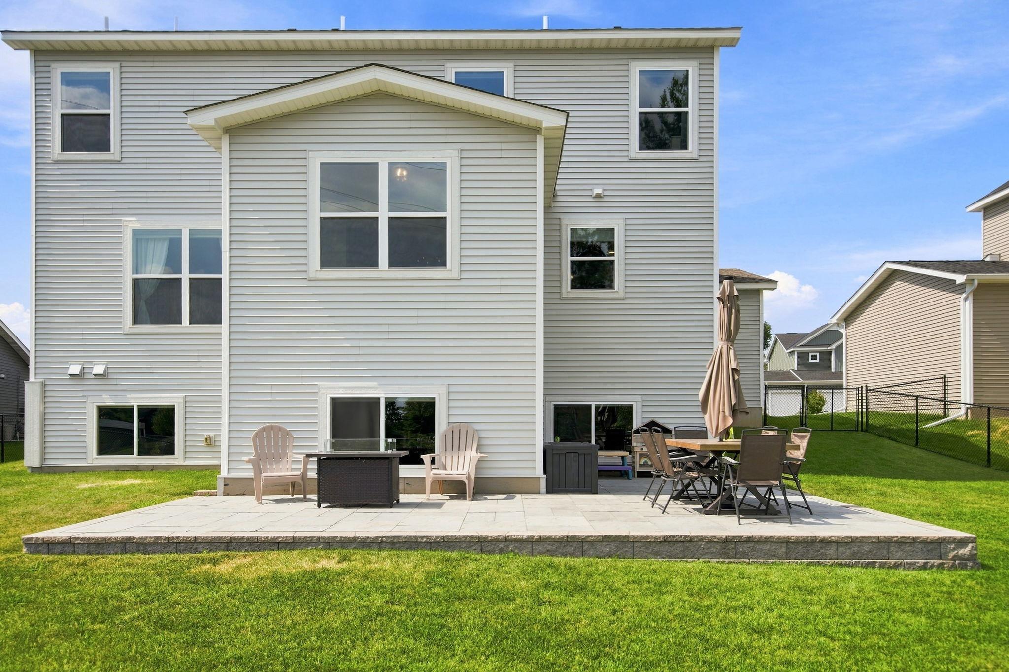 15519 Goodview Trail N Property Photo 49
