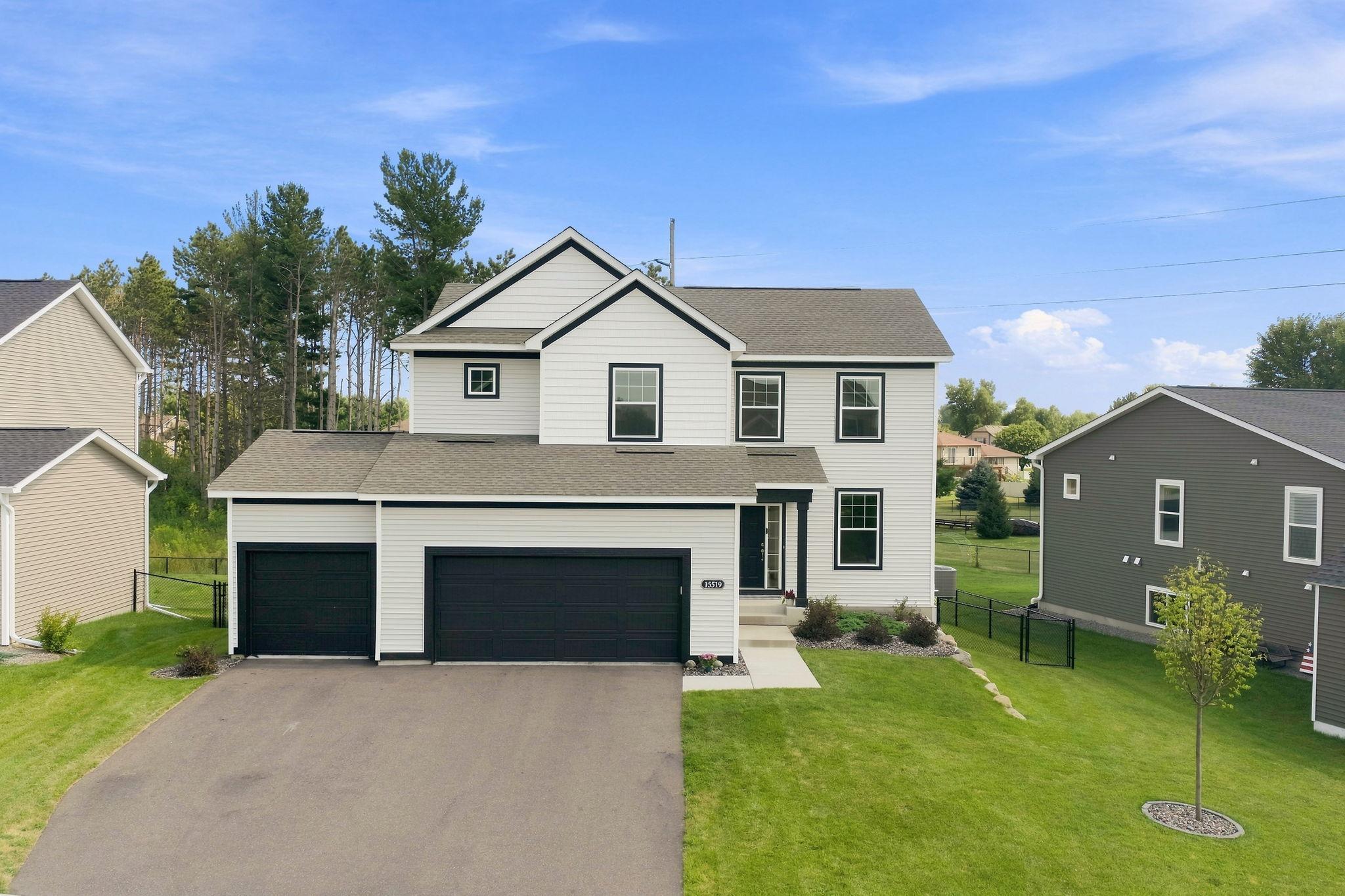15519 Goodview Trail N Property Photo 53