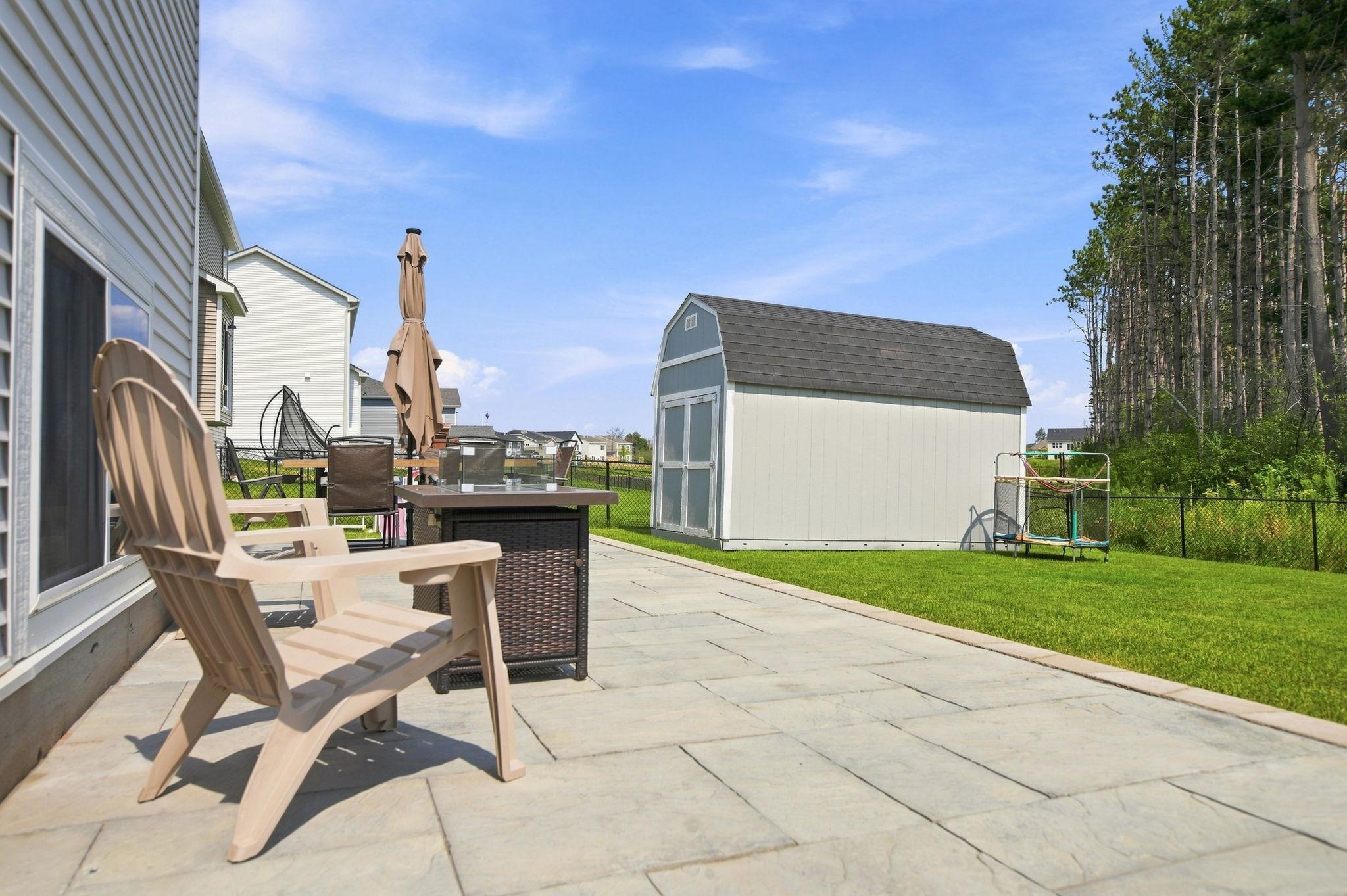 15519 Goodview Trail N Property Photo 54