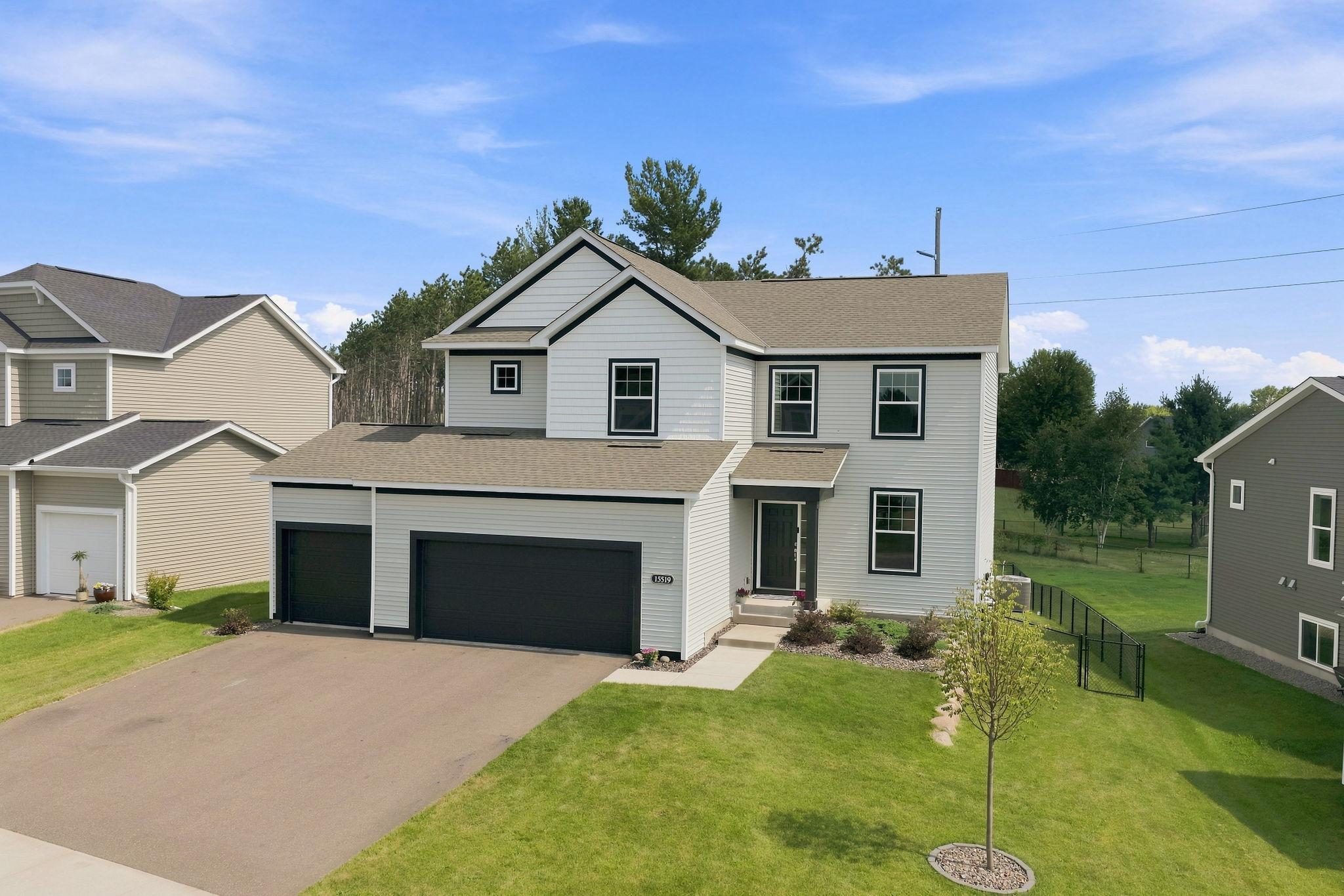 15519 Goodview Trail N Property Photo 58