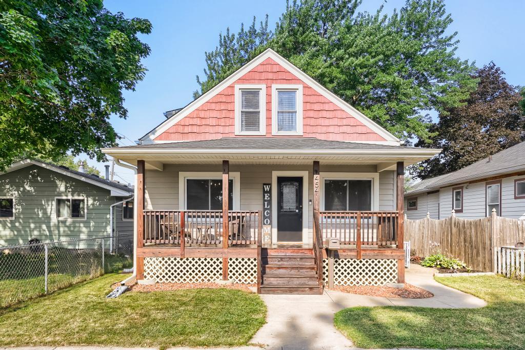 454 4th Avenue S Property Photo 1